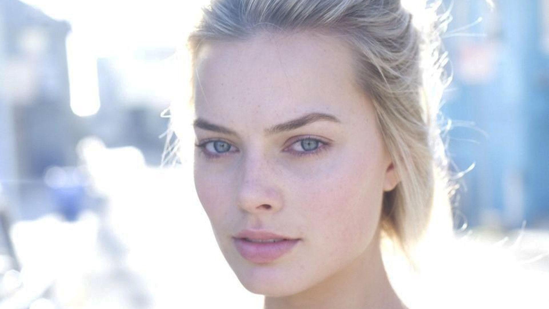 Margot Robbie Face Wallpapers