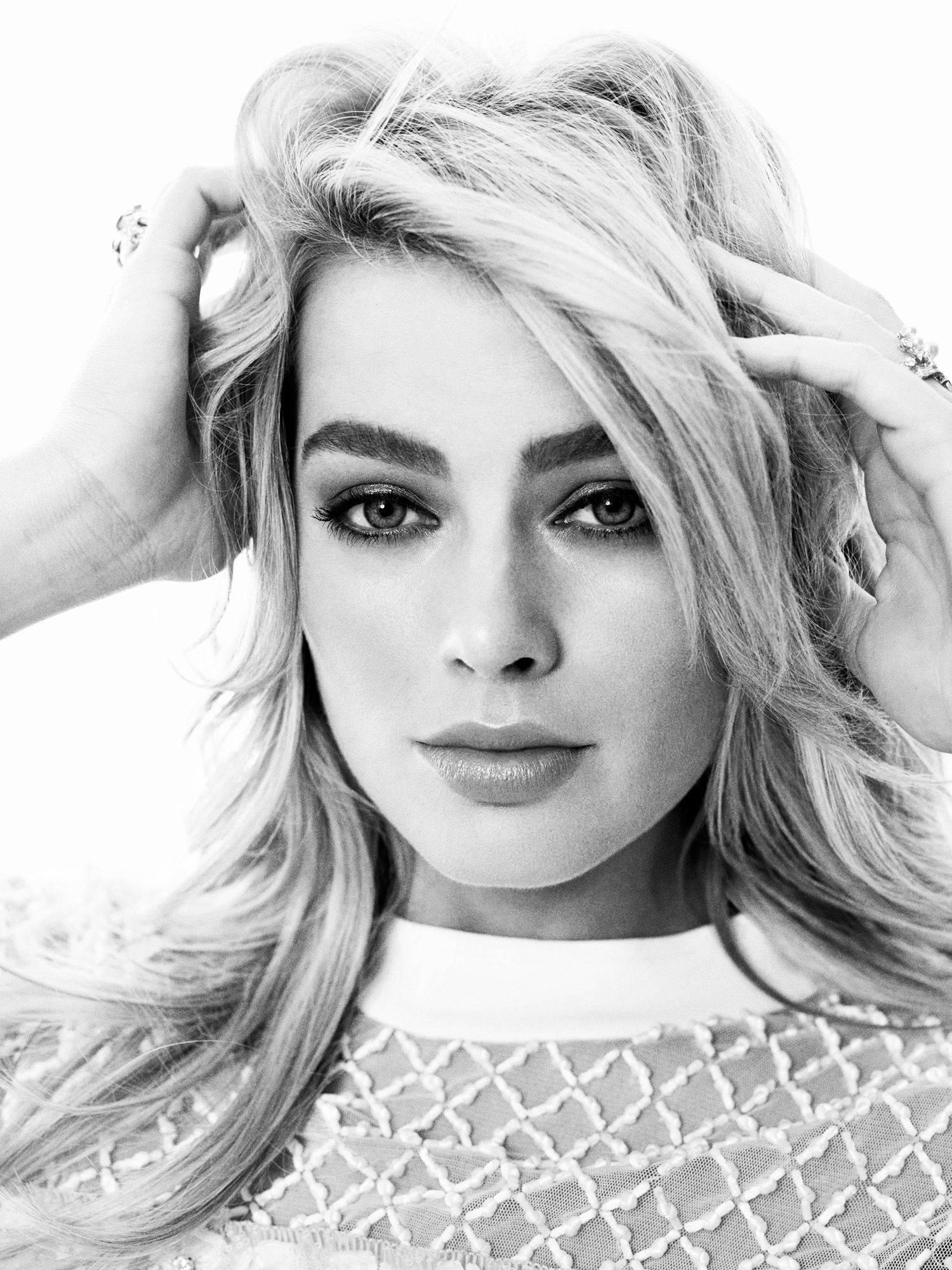 Margot Robbie Harper Bazaar Wallpapers