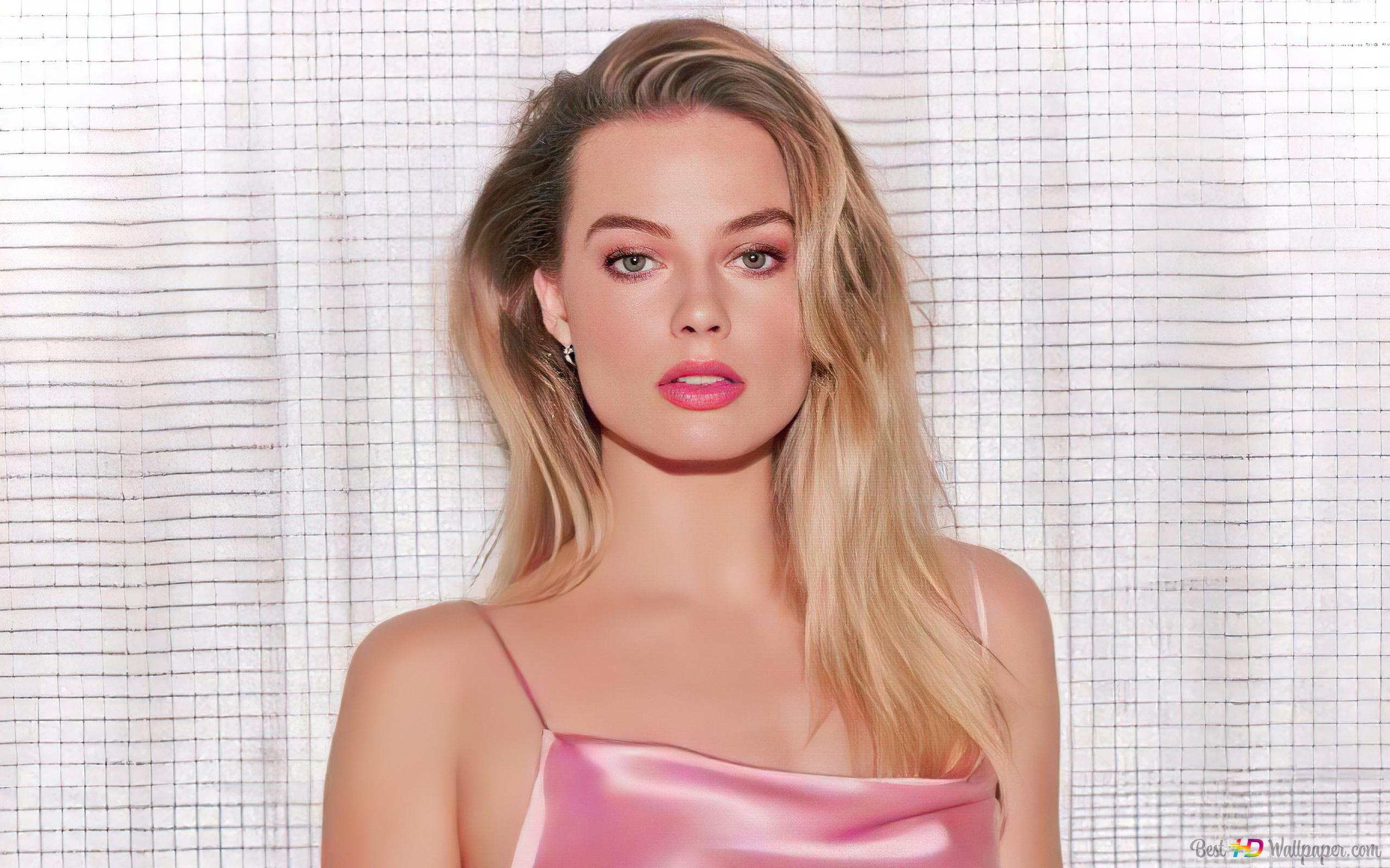 Margot Robbie Wink Wallpapers