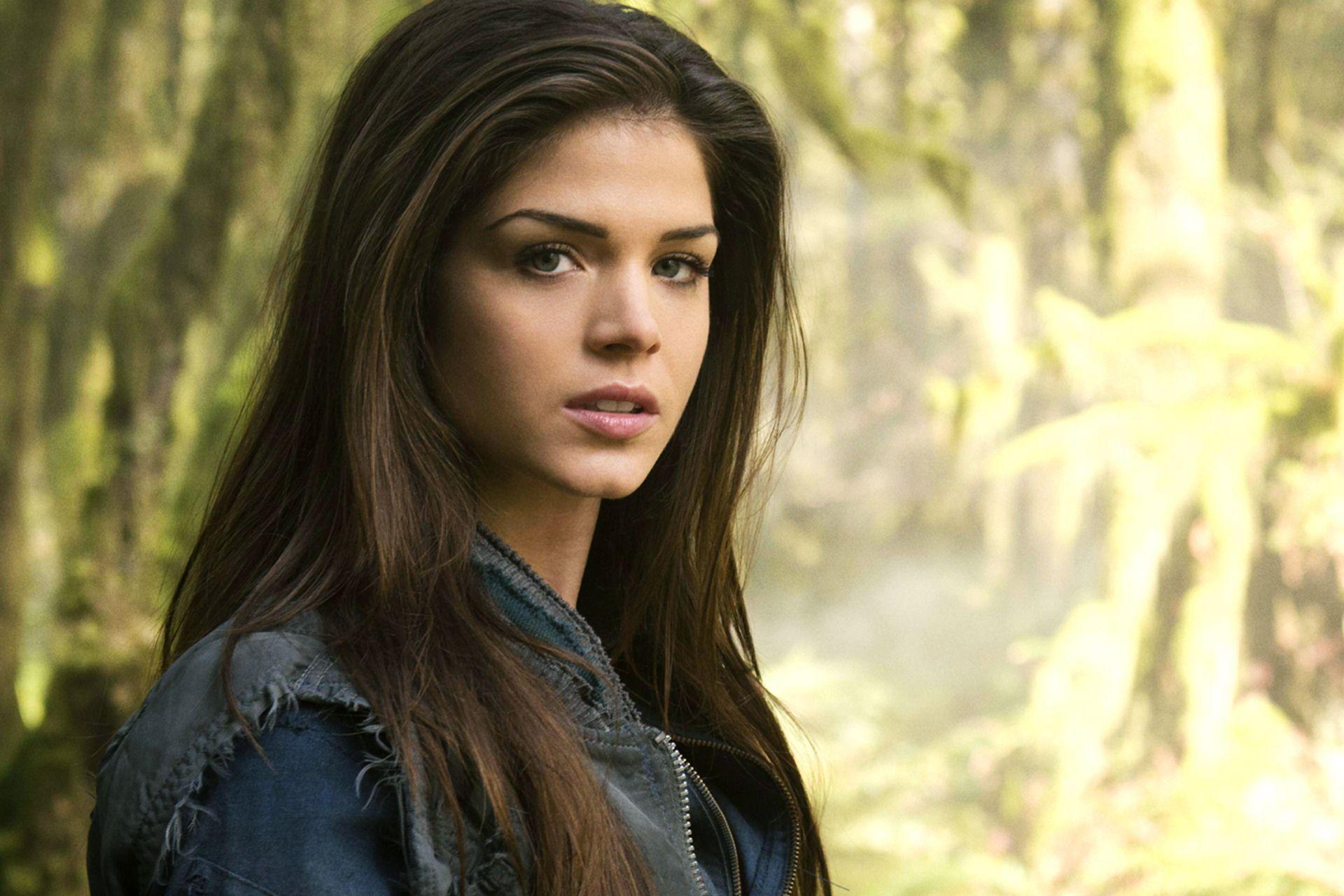 Marie Avgeropoulos Wallpapers