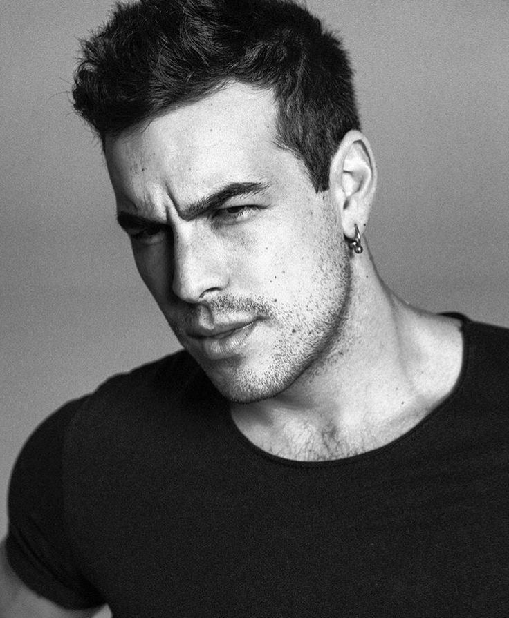 Mario Casas Wallpapers