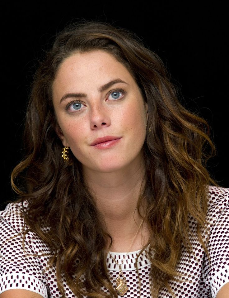 Maze Runner And Tiger House Actress Kaya Scodelario Wallpapers