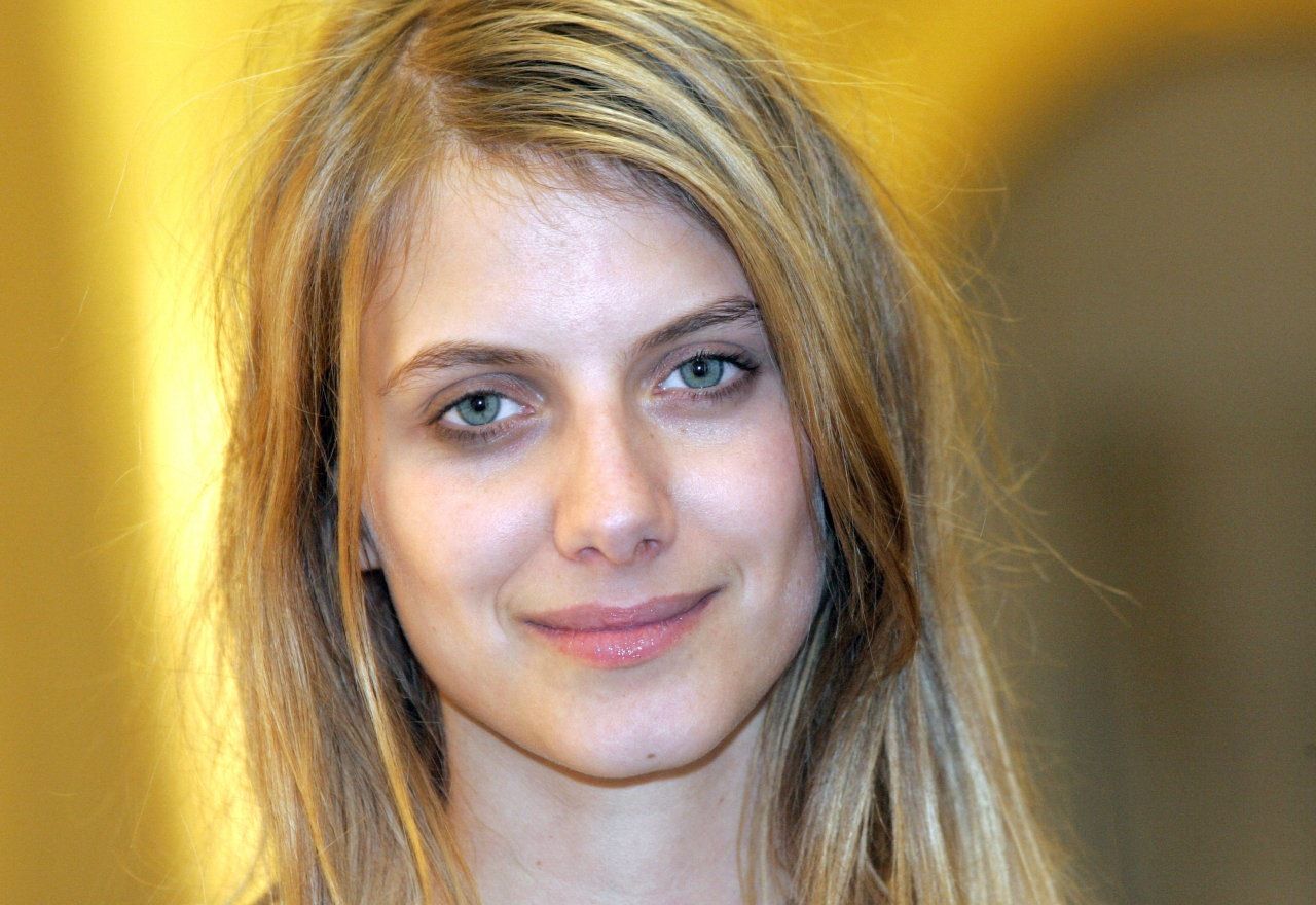 Melanie Laurent Wallpapers