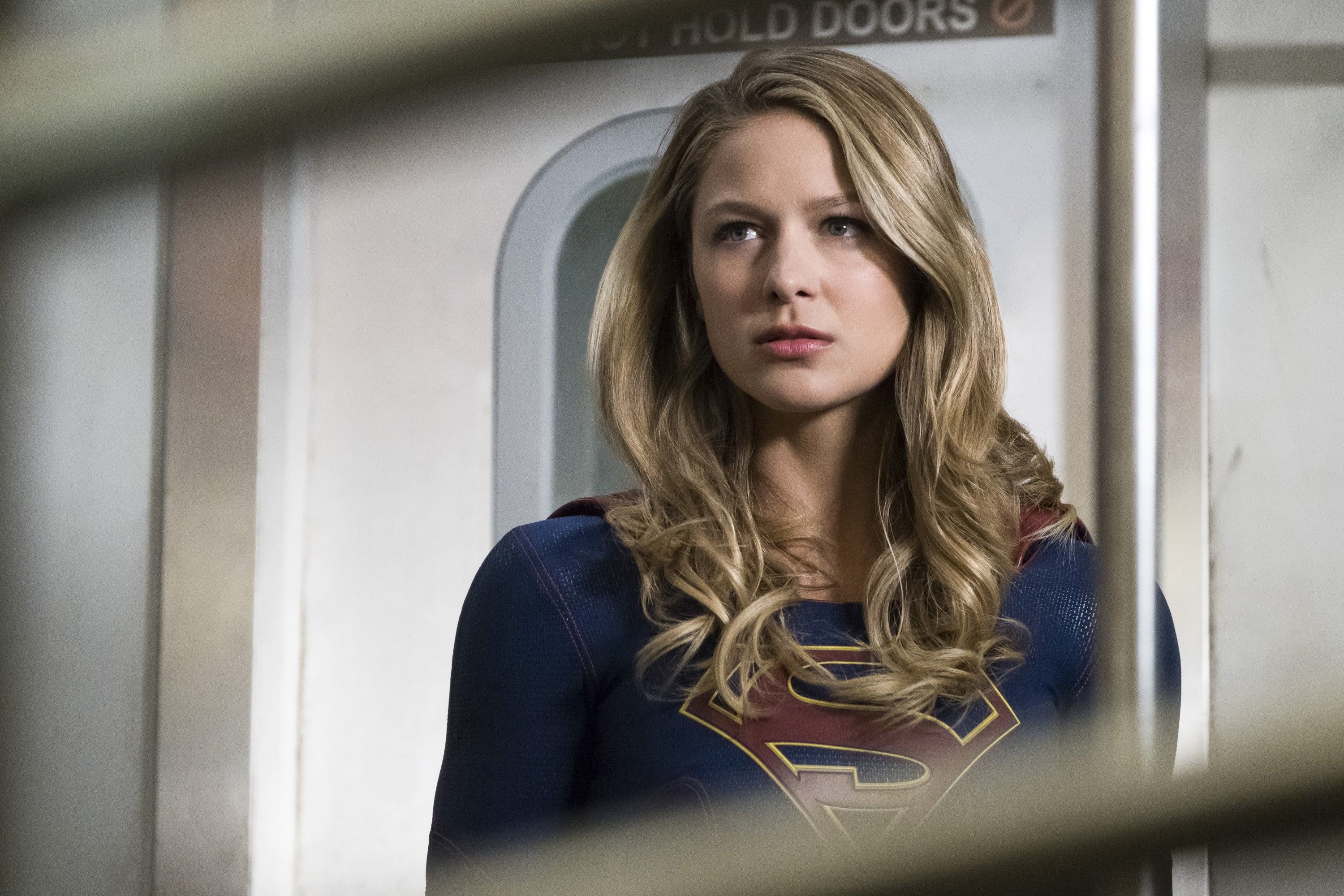 Melissa Benoist As Kara Danvers In Supergirl Wallpapers