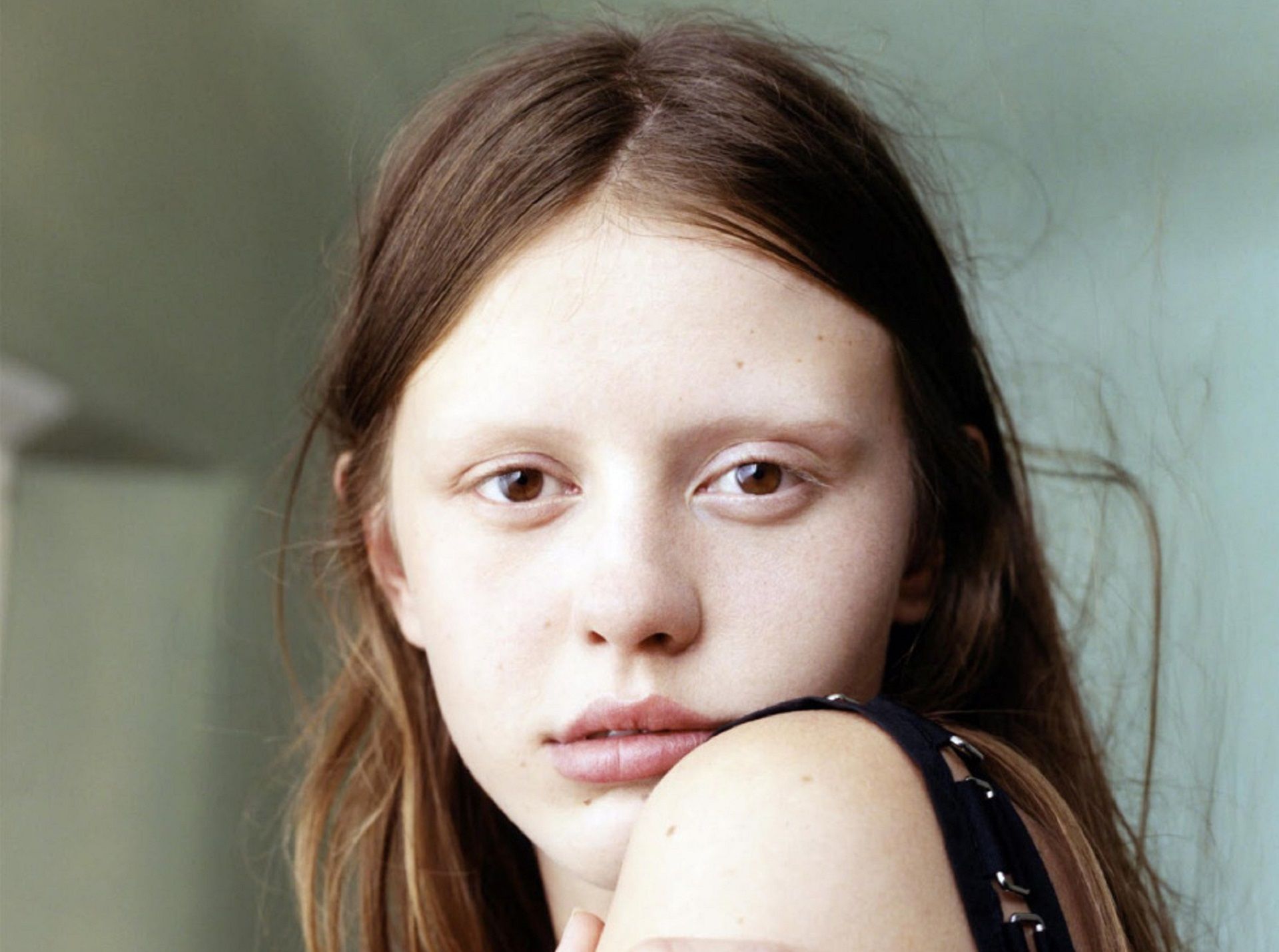 Mia Goth Wallpapers