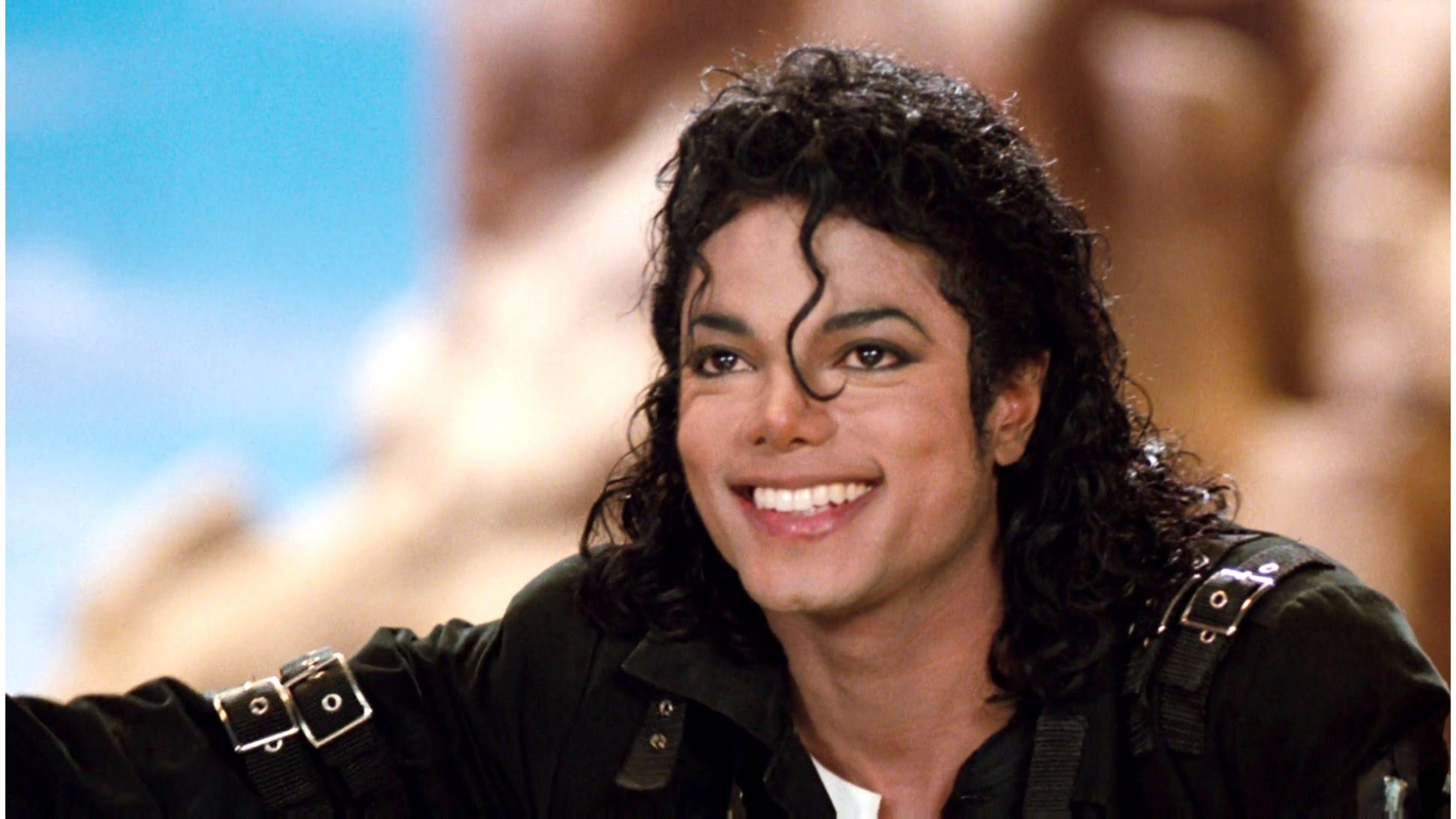 michael jackson smile Wallpapers