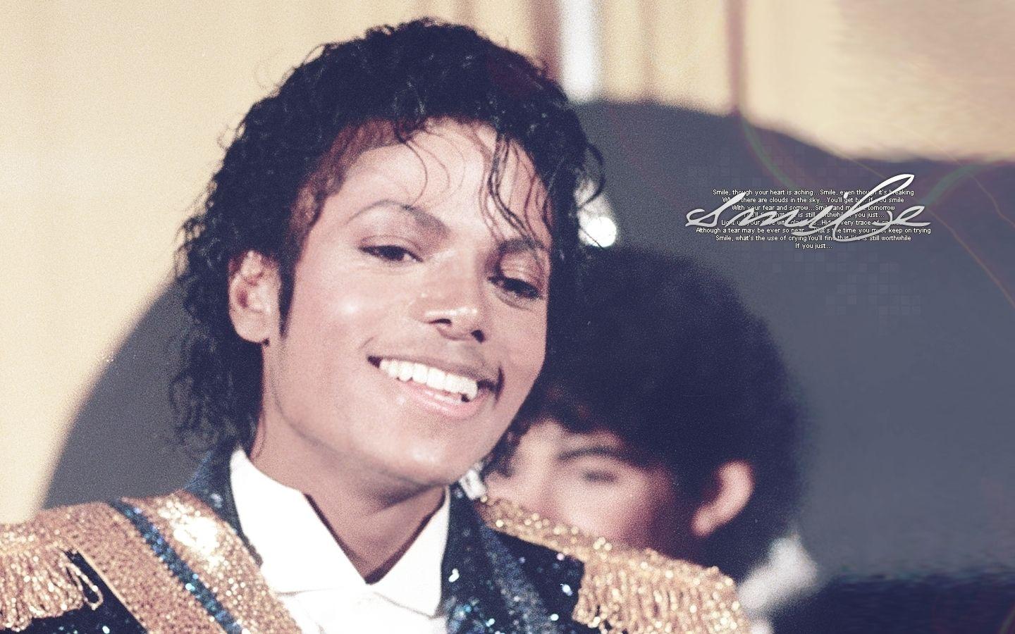 michael jackson smile Wallpapers