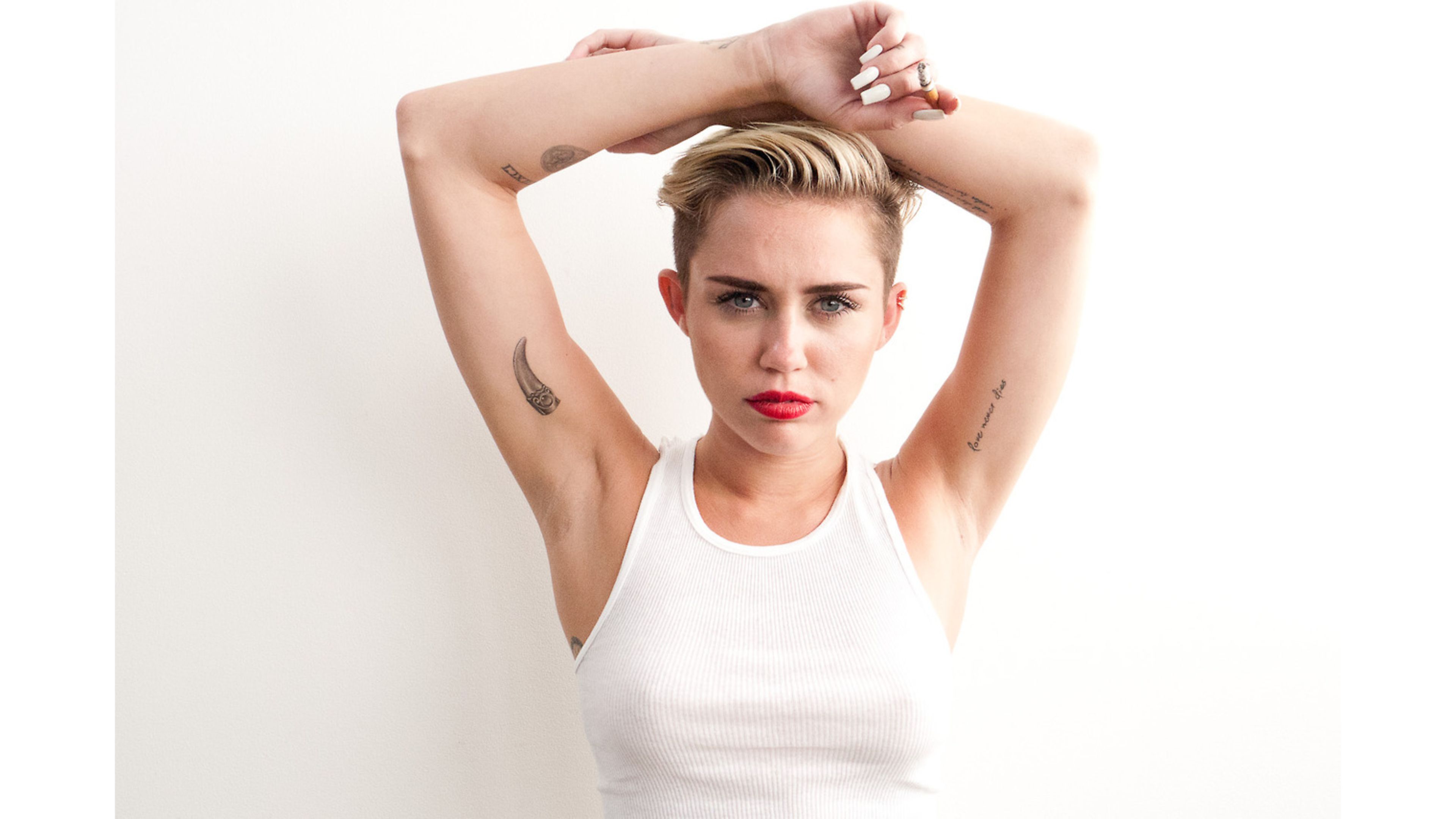 Miley Cyrus Face 2020 Wallpapers