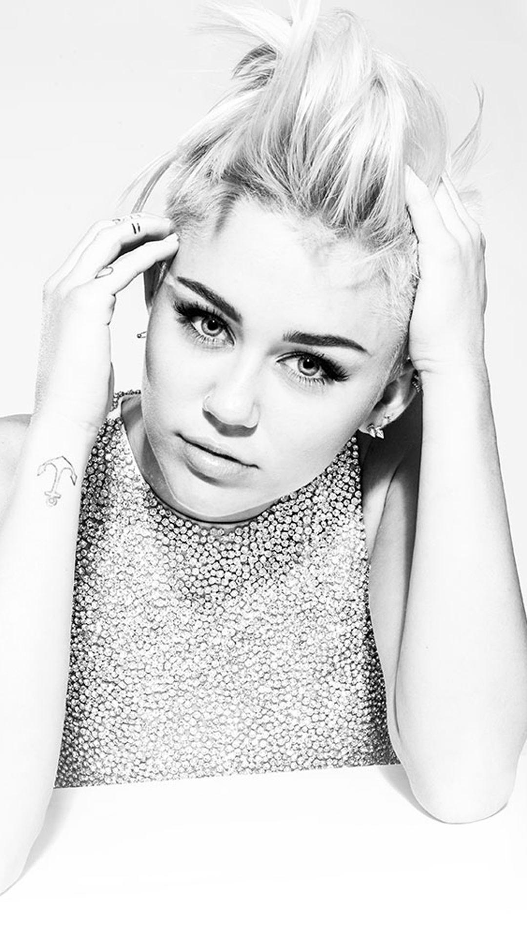 Miley Cyrus Monochrome Wallpapers