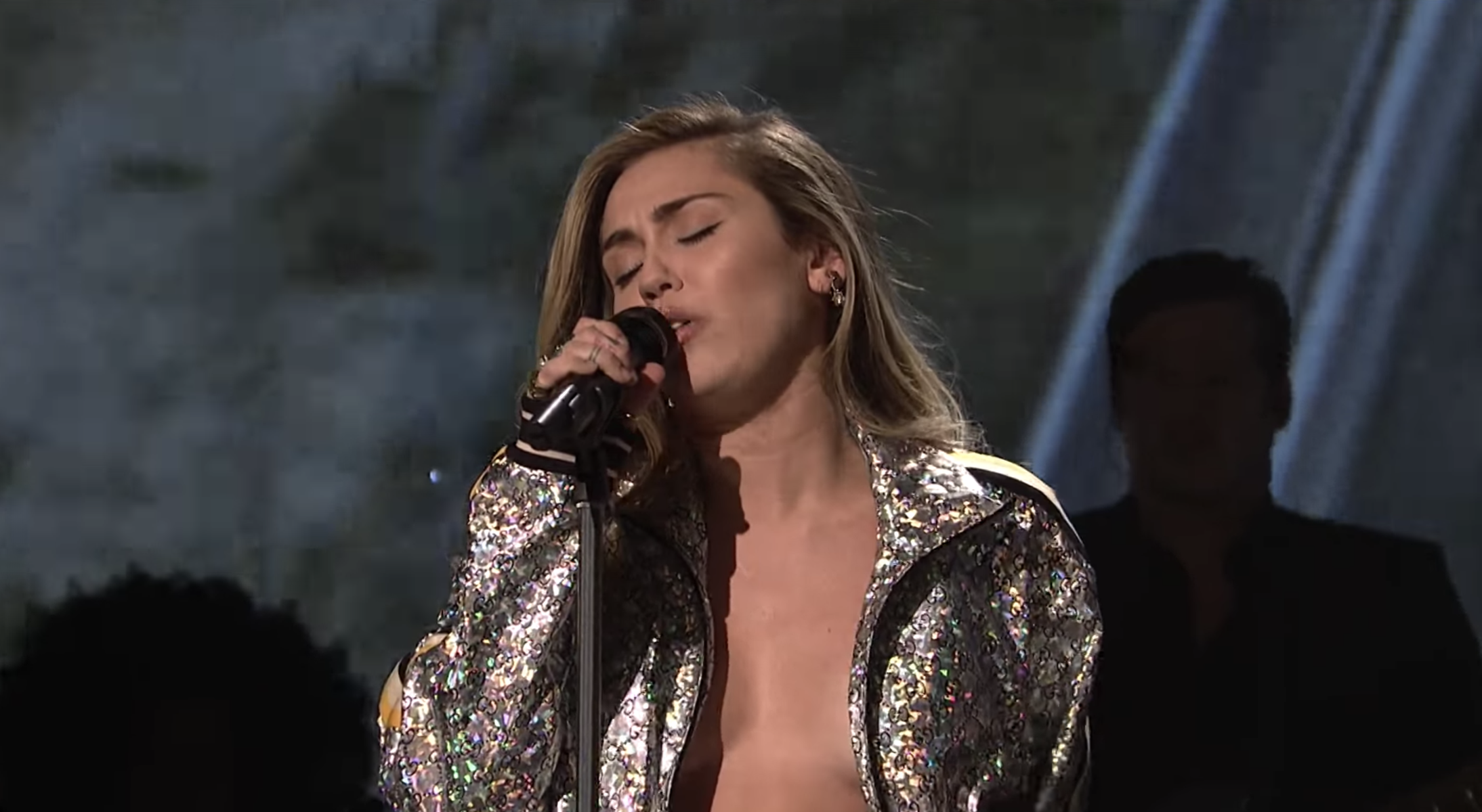 Miley Cyrus SNL 2020 Wallpapers