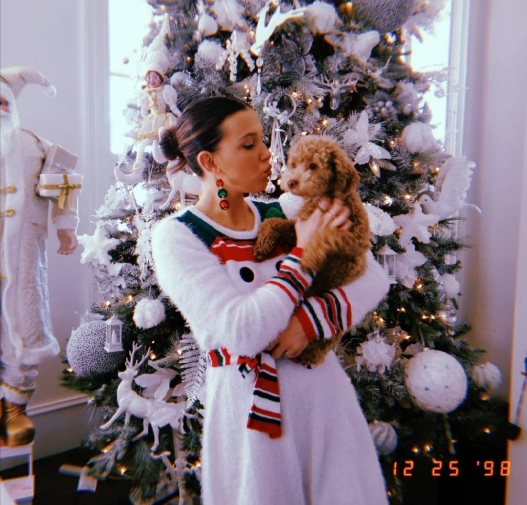 Millie Bobby Brown Holidays Wallpapers