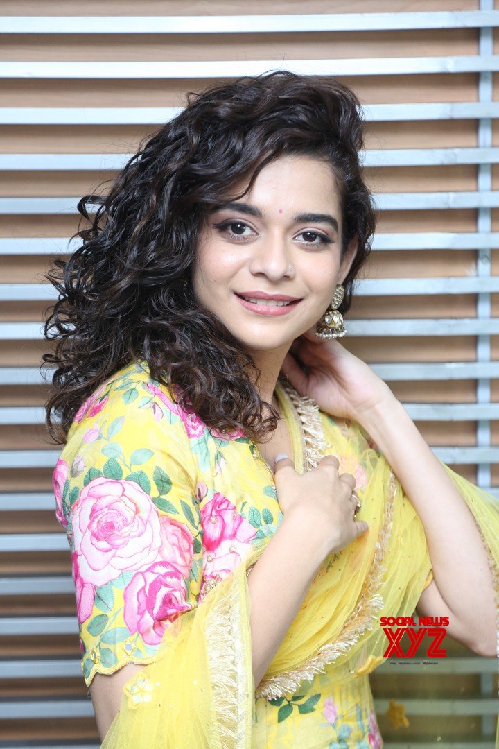 Mithila Palkar Wallpapers