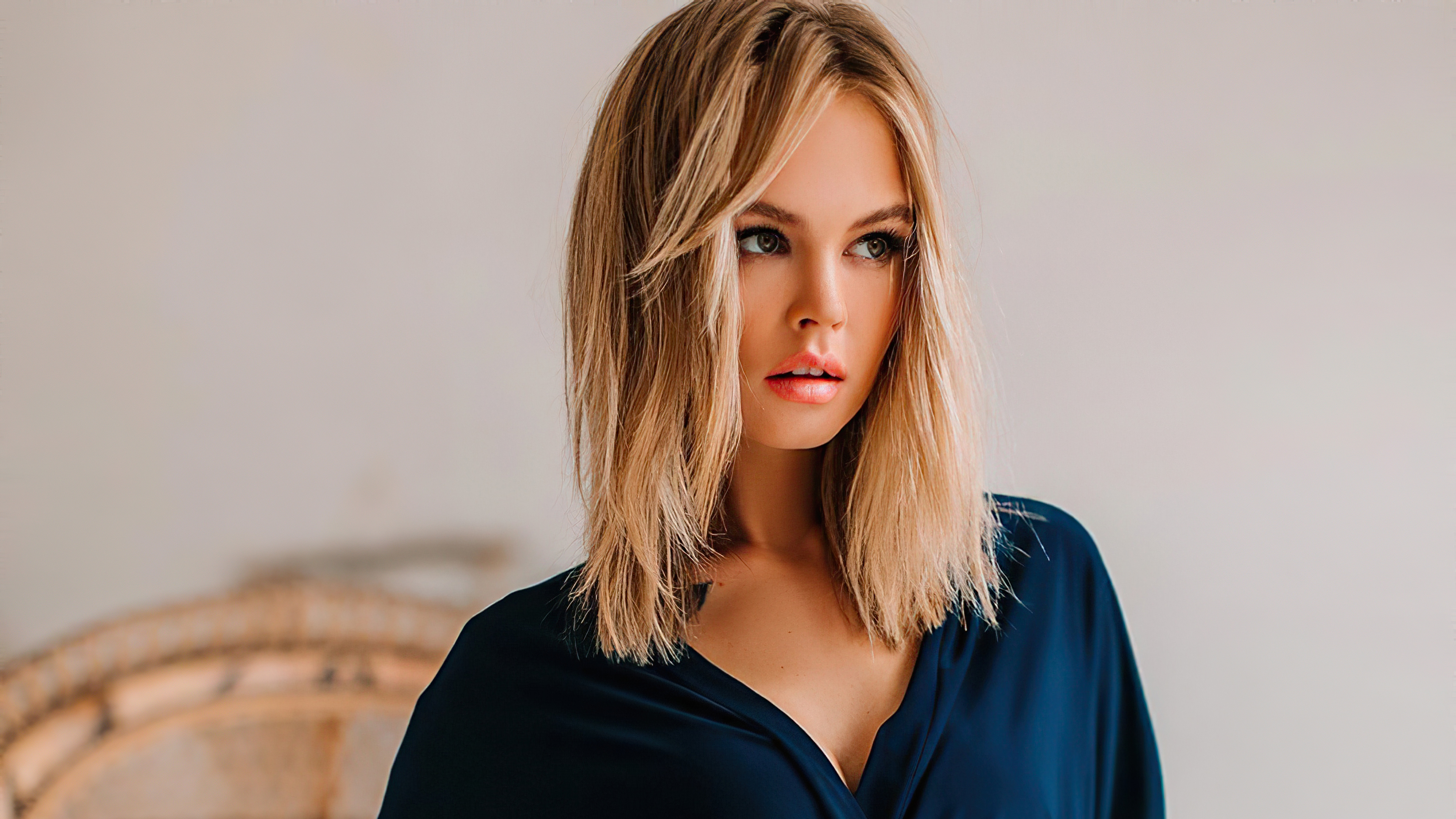 Model Anastasiya Scheglova 2020 Wallpapers
