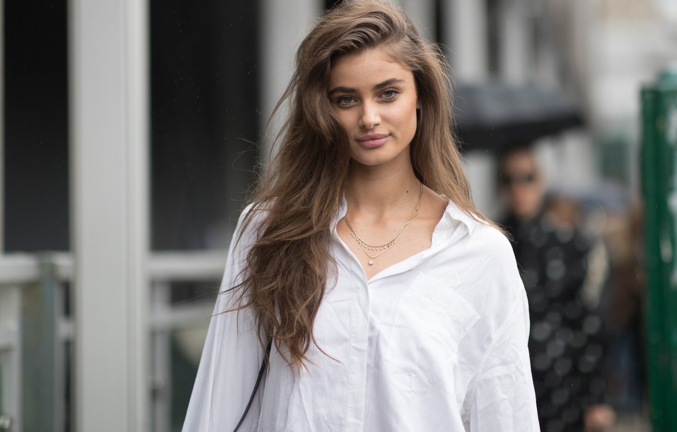 Model Taylor Hill Wallpapers