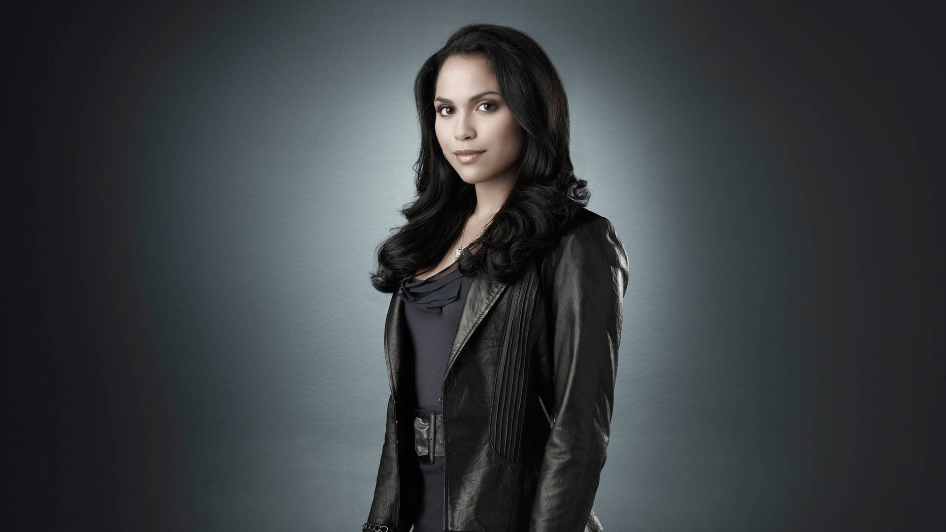 Monica Raymund Wallpapers