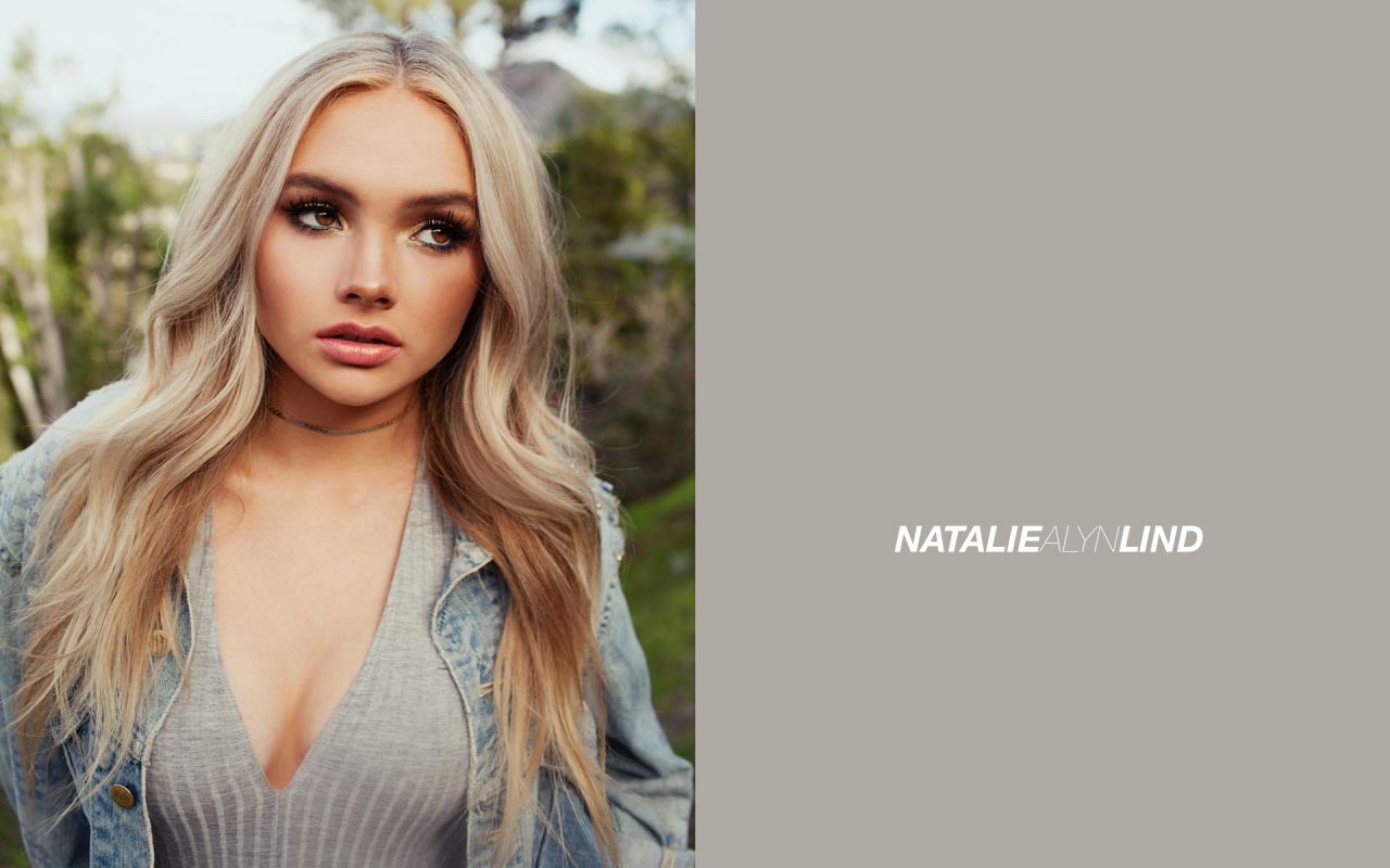 Natalie Alyn Lind Wallpapers