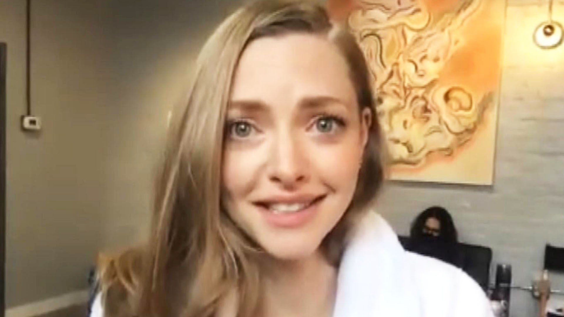 New Amanda Seyfried 2021 Wallpapers