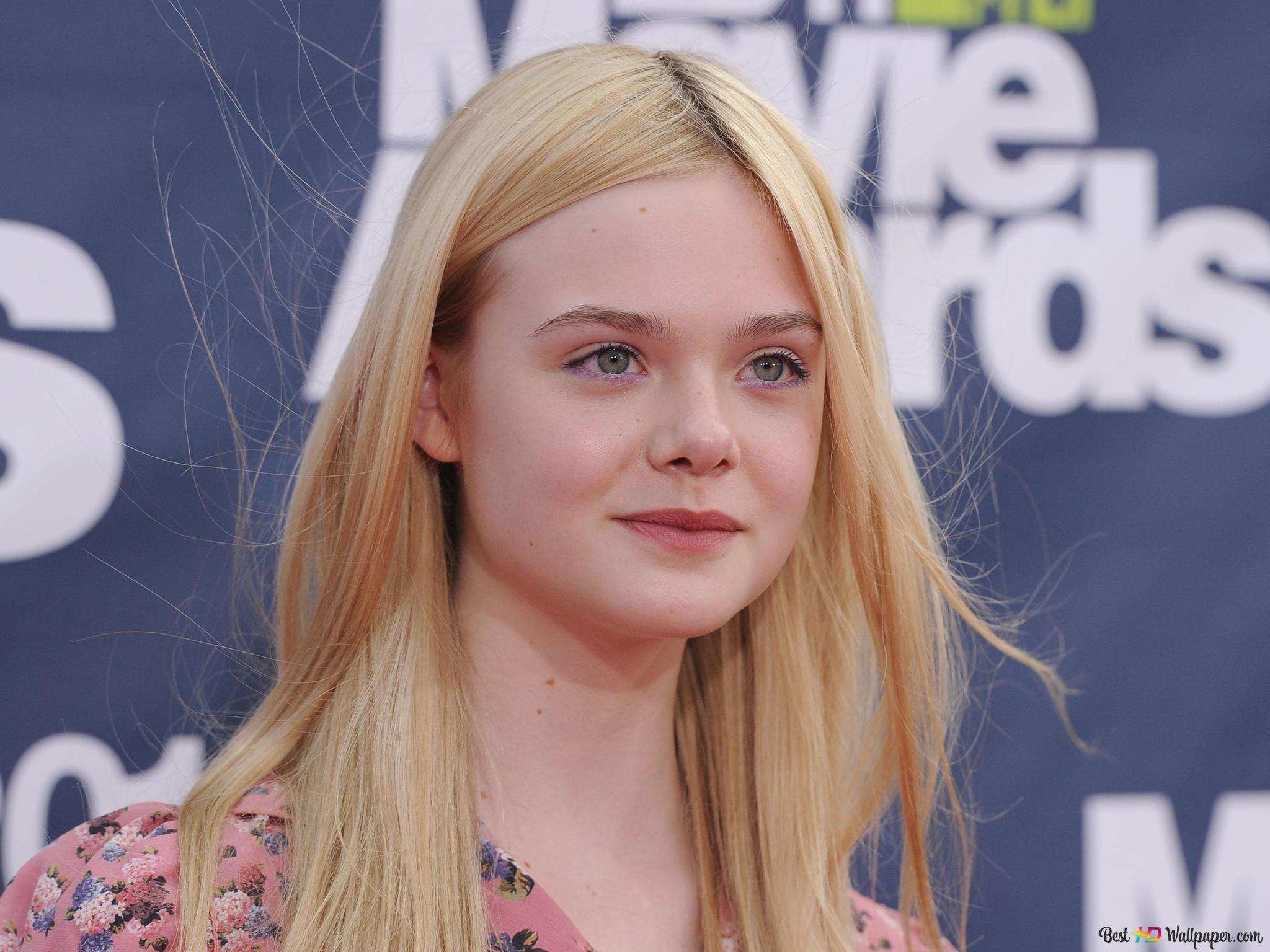New Elle Fanning Actress 2021 Wallpapers