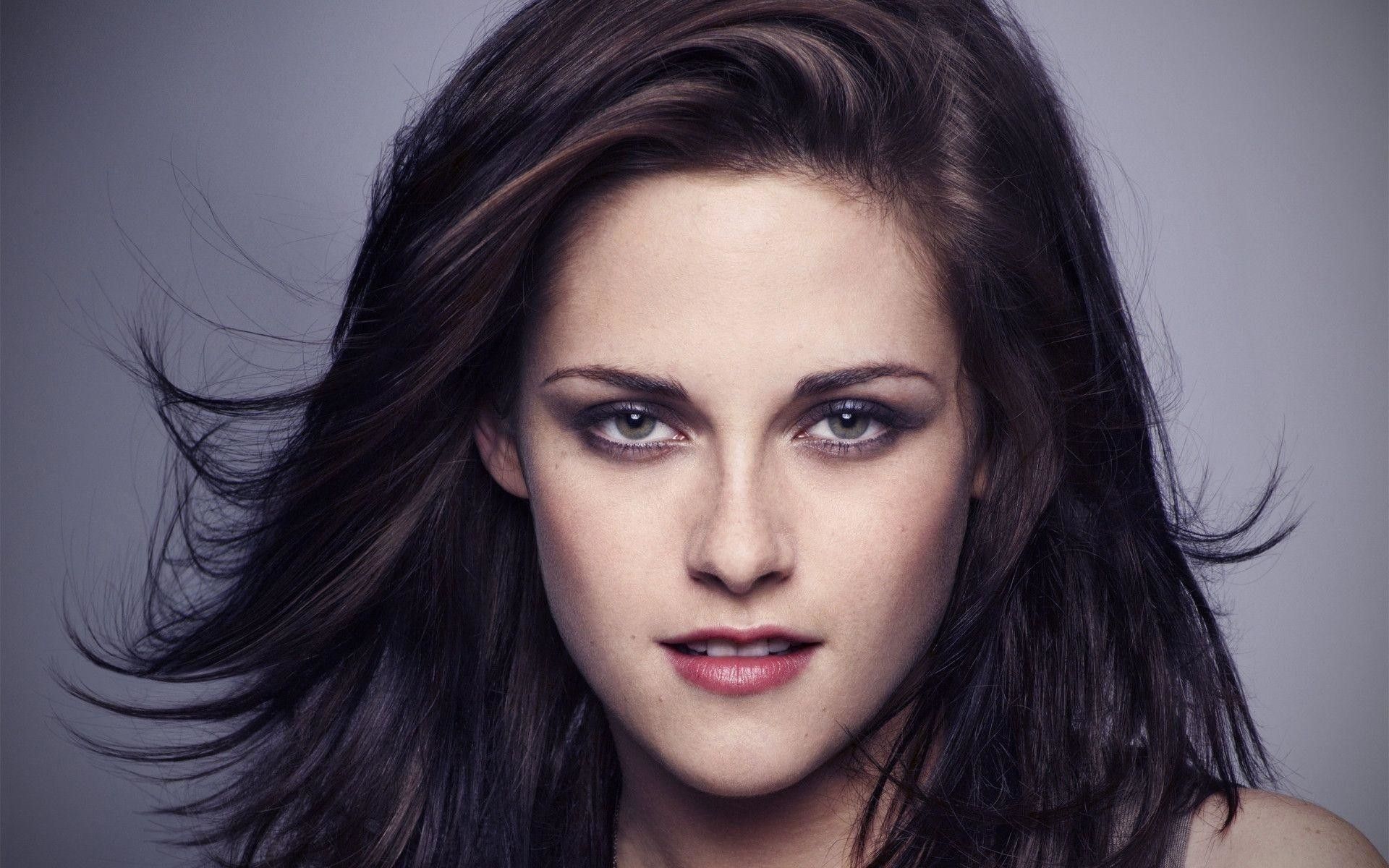 New Kristen Stewart 2021 Actress Wallpapers