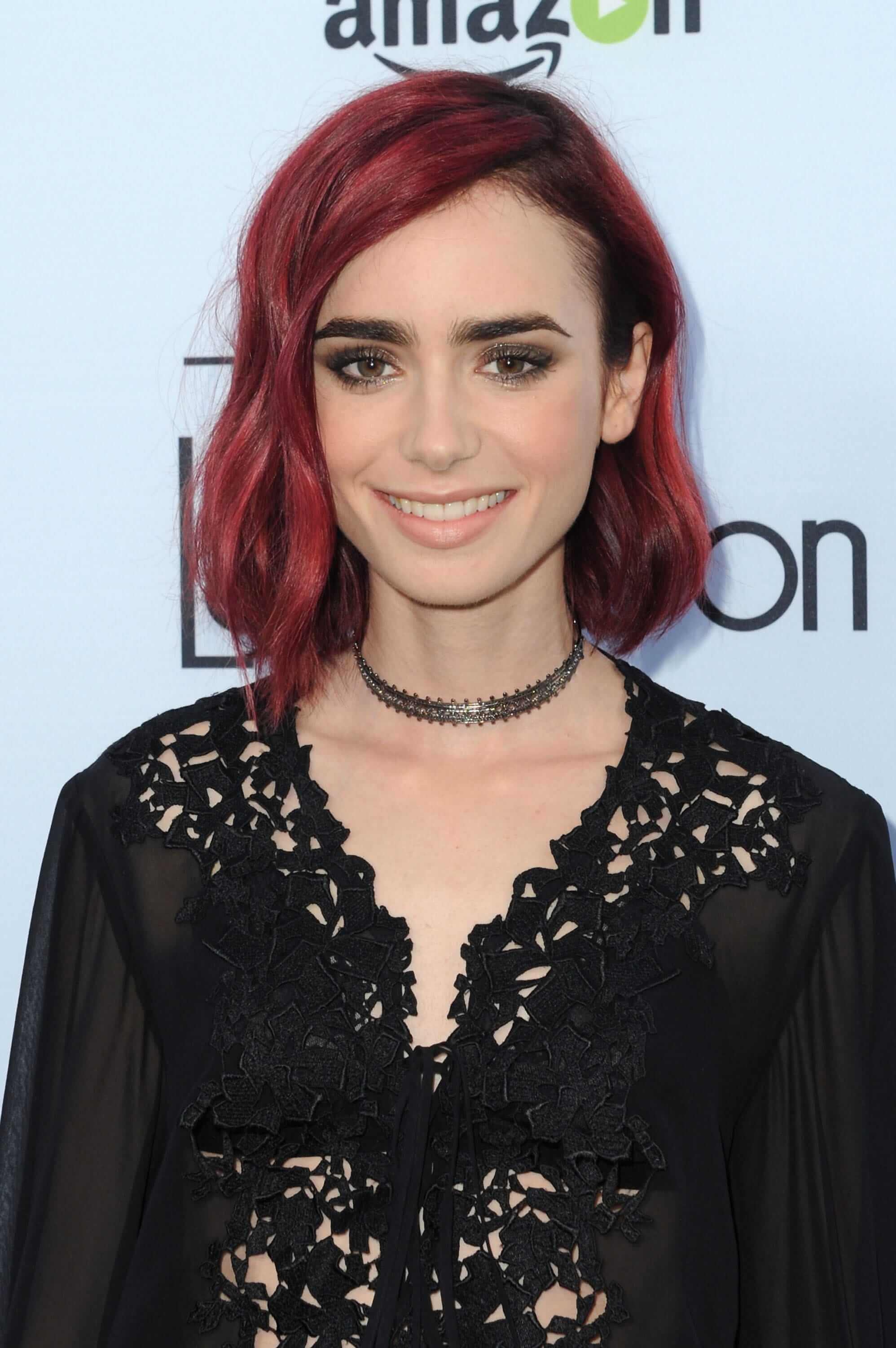 New Lily Collins Actress 2021 Wallpapers
