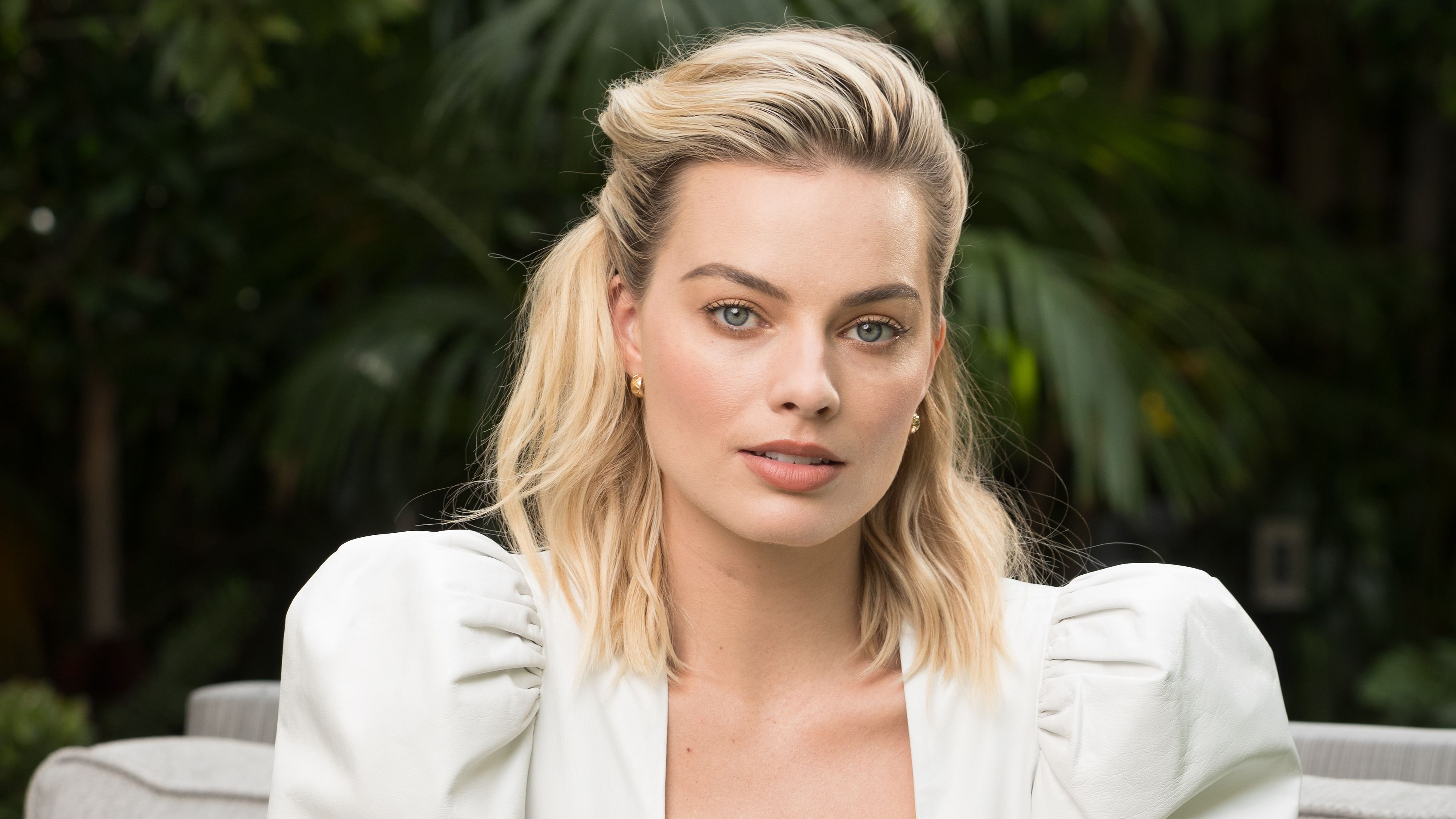 New Margot Robbie Wallpapers