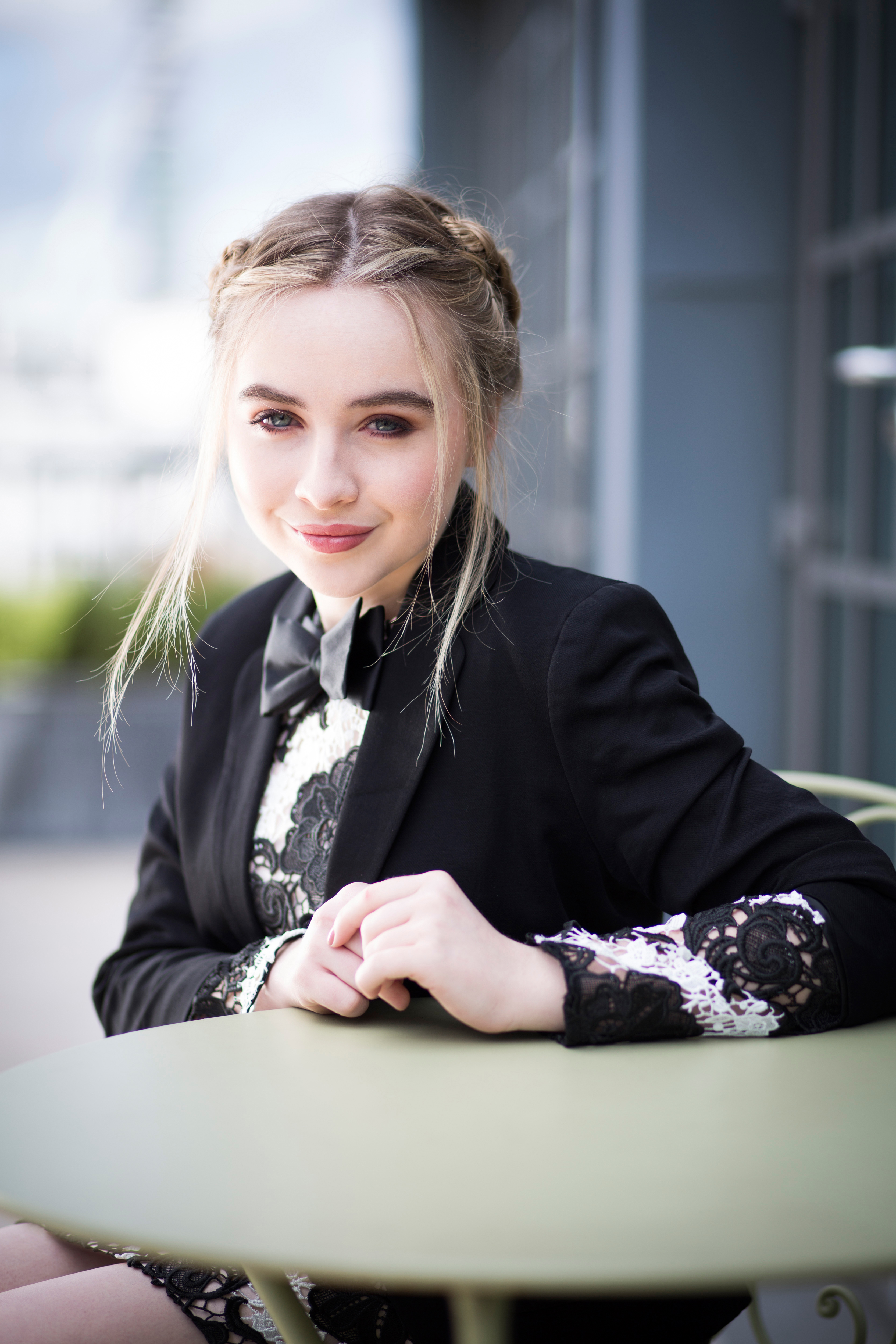 New Sabrina Carpenter Wallpapers