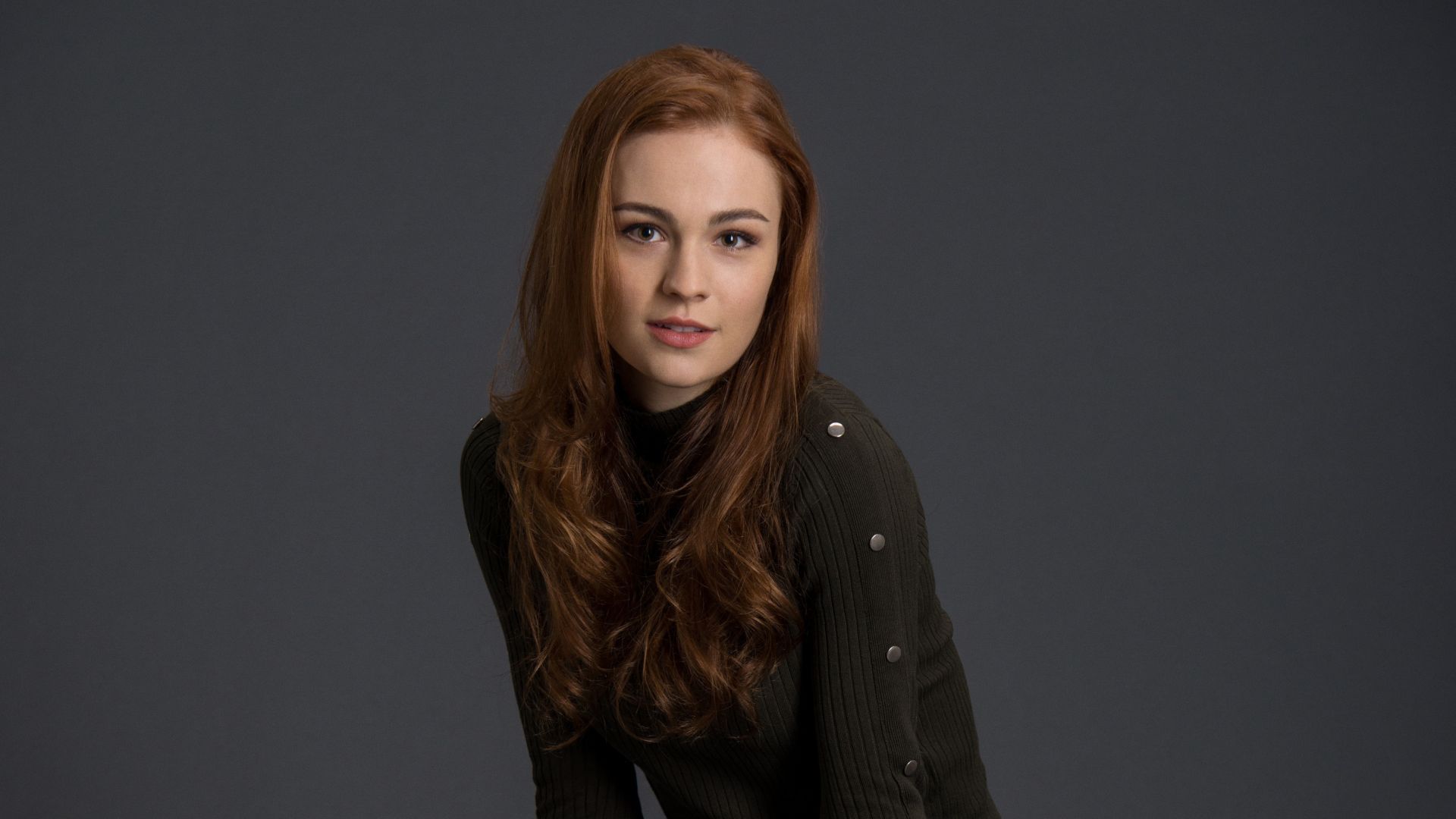 New Sophie Skelton Wallpapers