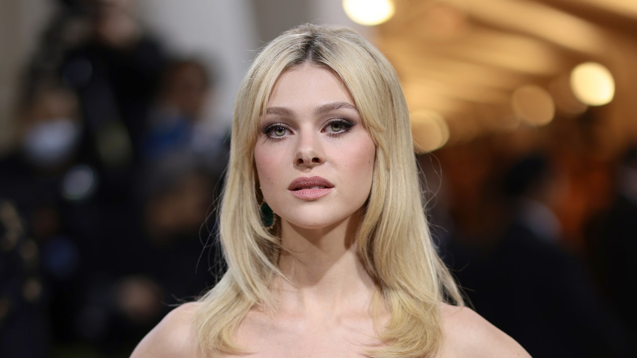 Nicola Peltz 2018 Photoshoot Wallpapers