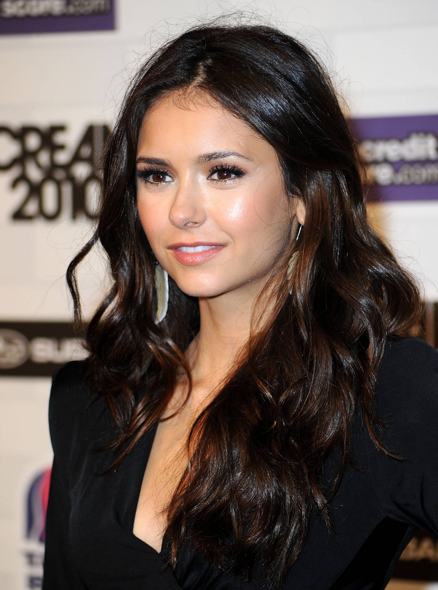 Nina Dobrev 2019 Wallpapers