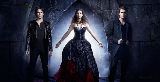 Nina Dobrev In Vampire Diaries Tv Show Wallpapers