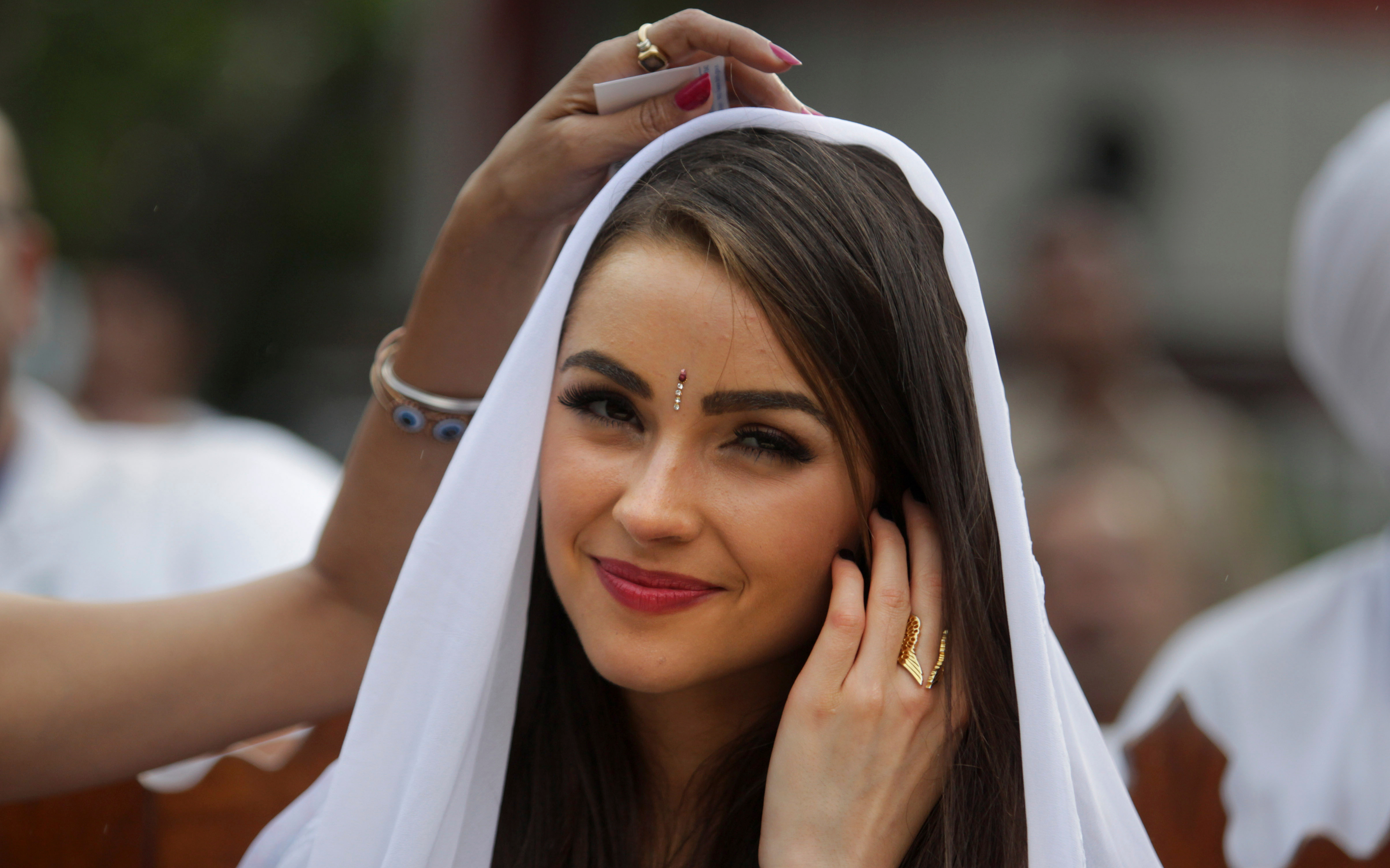 Olivia Culpo Portrait Wallpapers