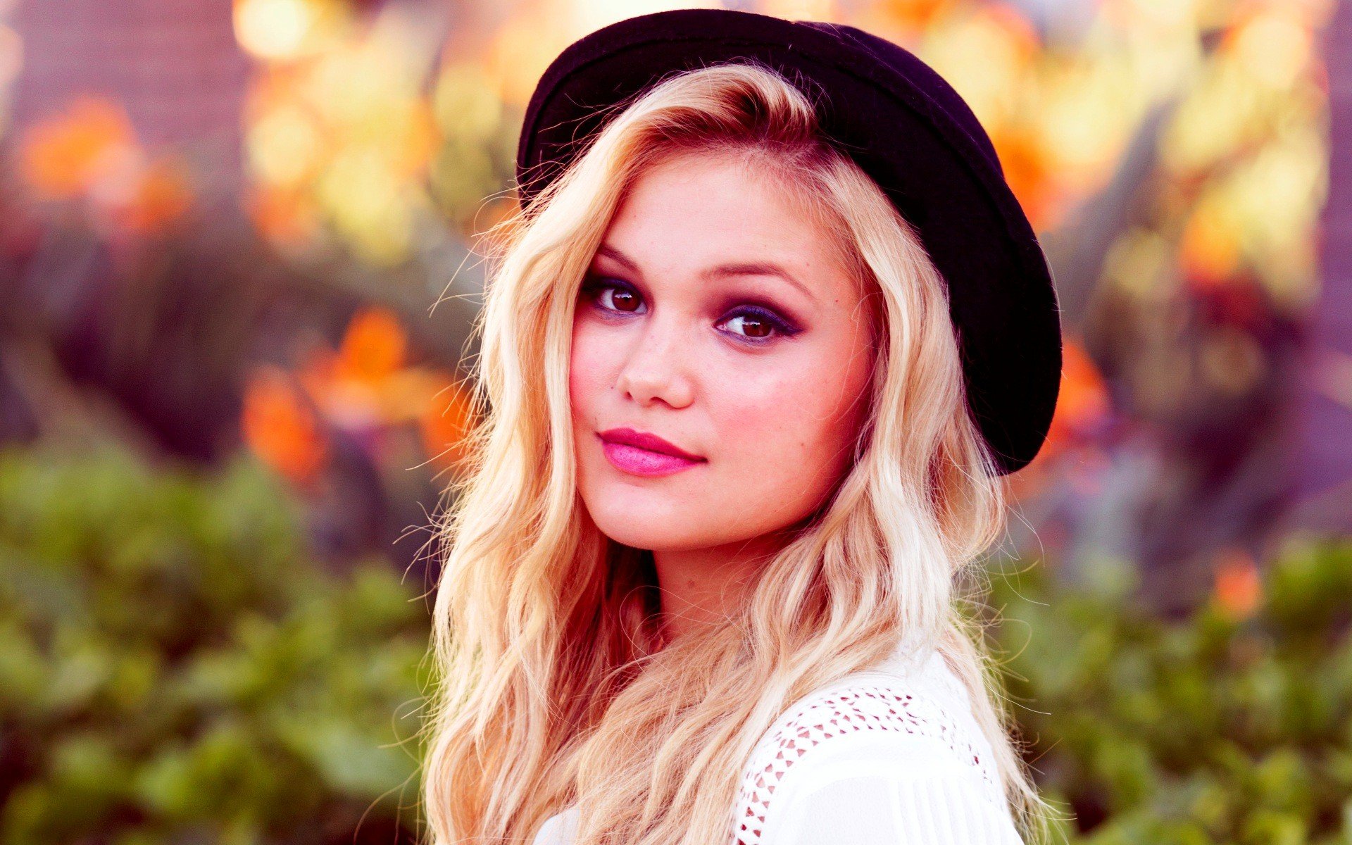 Olivia Holt Wallpapers