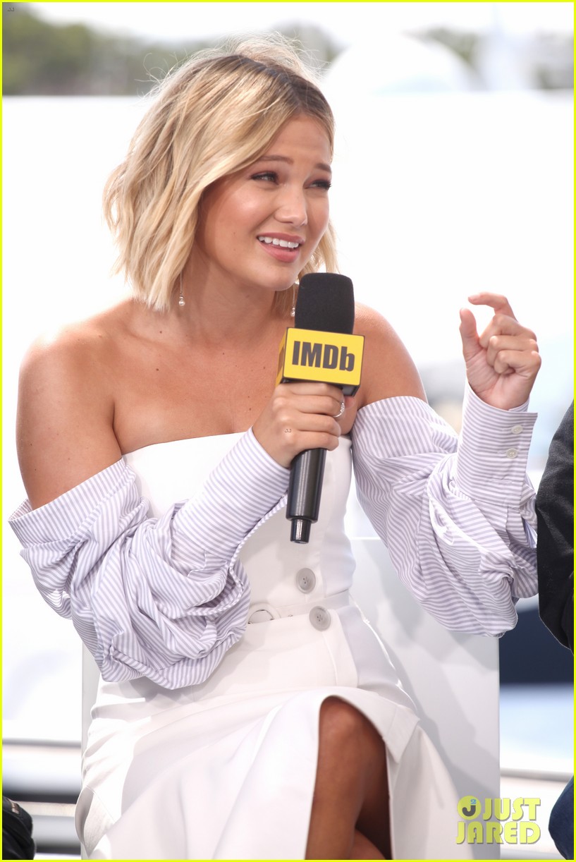 Olivia Holt Comic Con Wallpapers