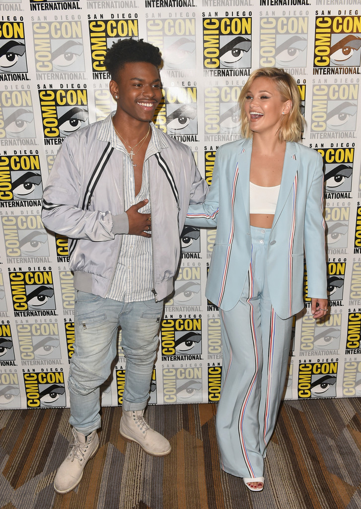 Olivia Holt Comic Con Wallpapers