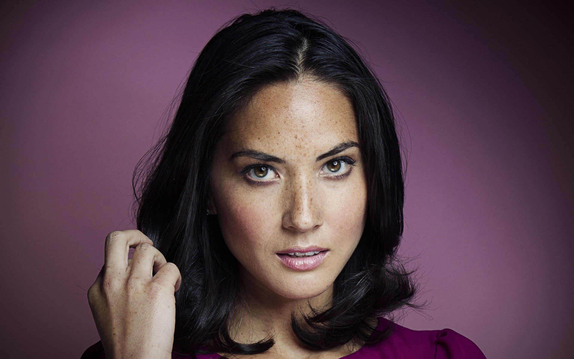 Olivia Munn Actress Wallpapers