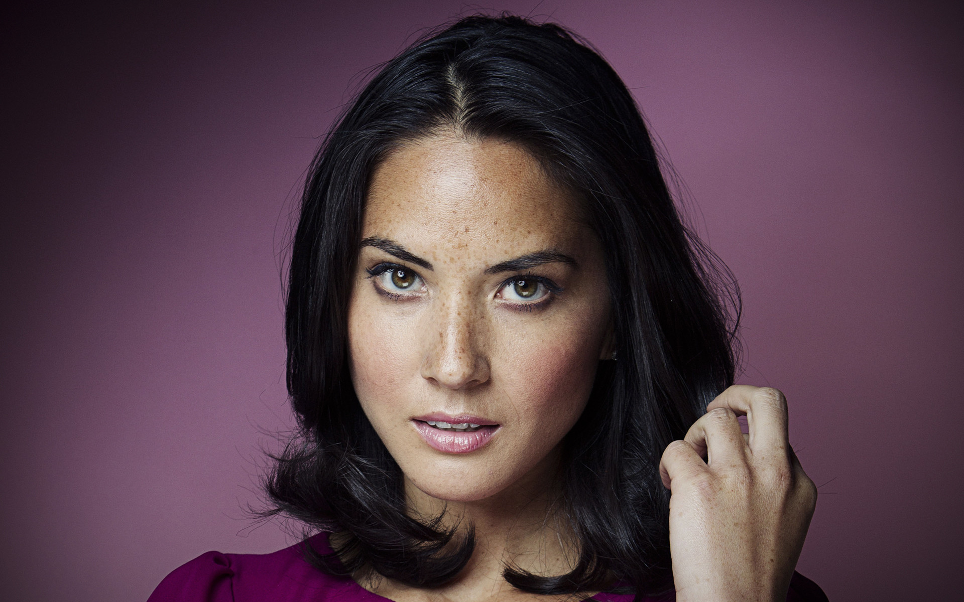 Olivia Munn Actress Wallpapers