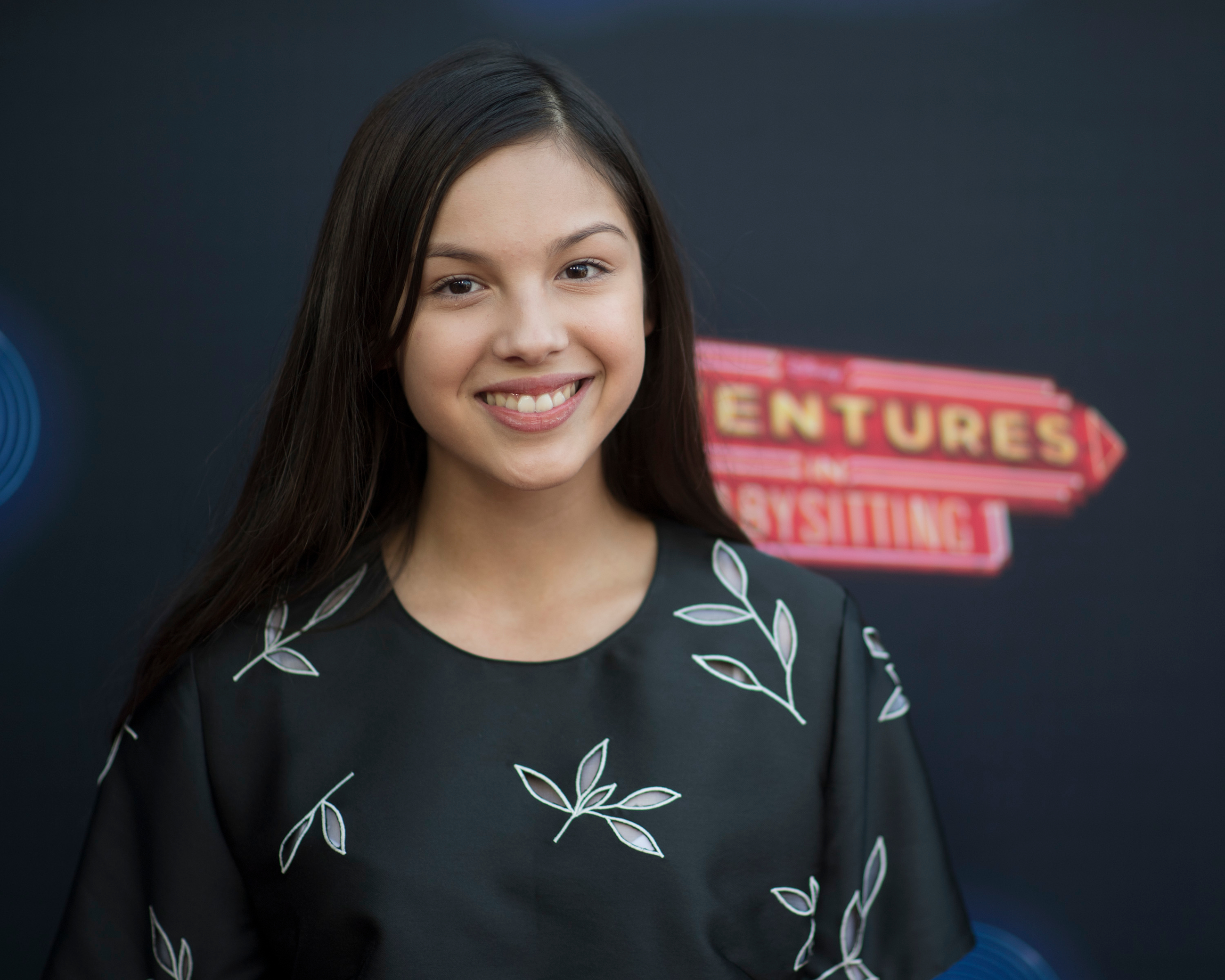 Olivia Rodrigo Smile Wallpapers