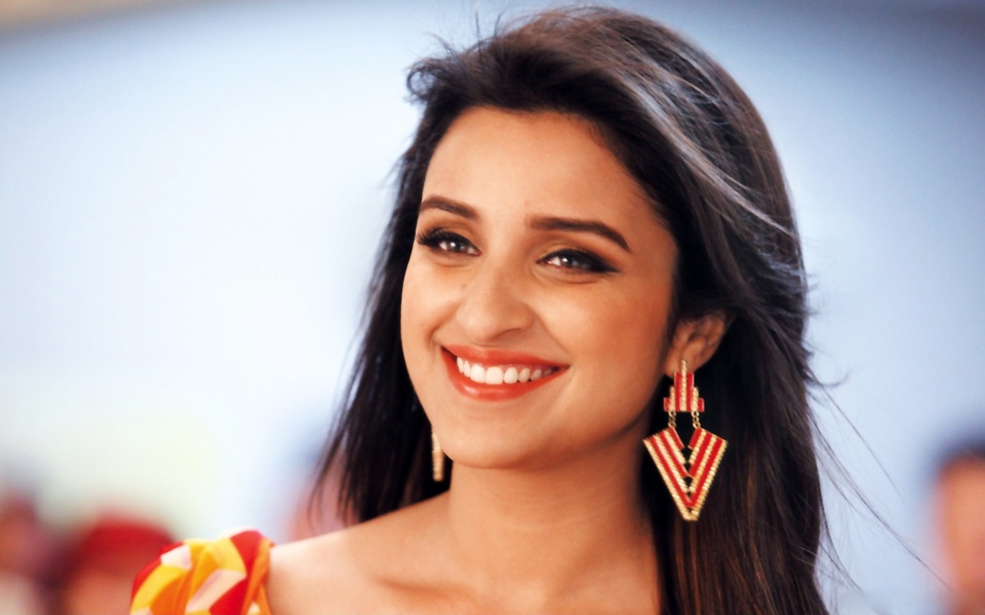 Parineeti Chopra Wallpapers