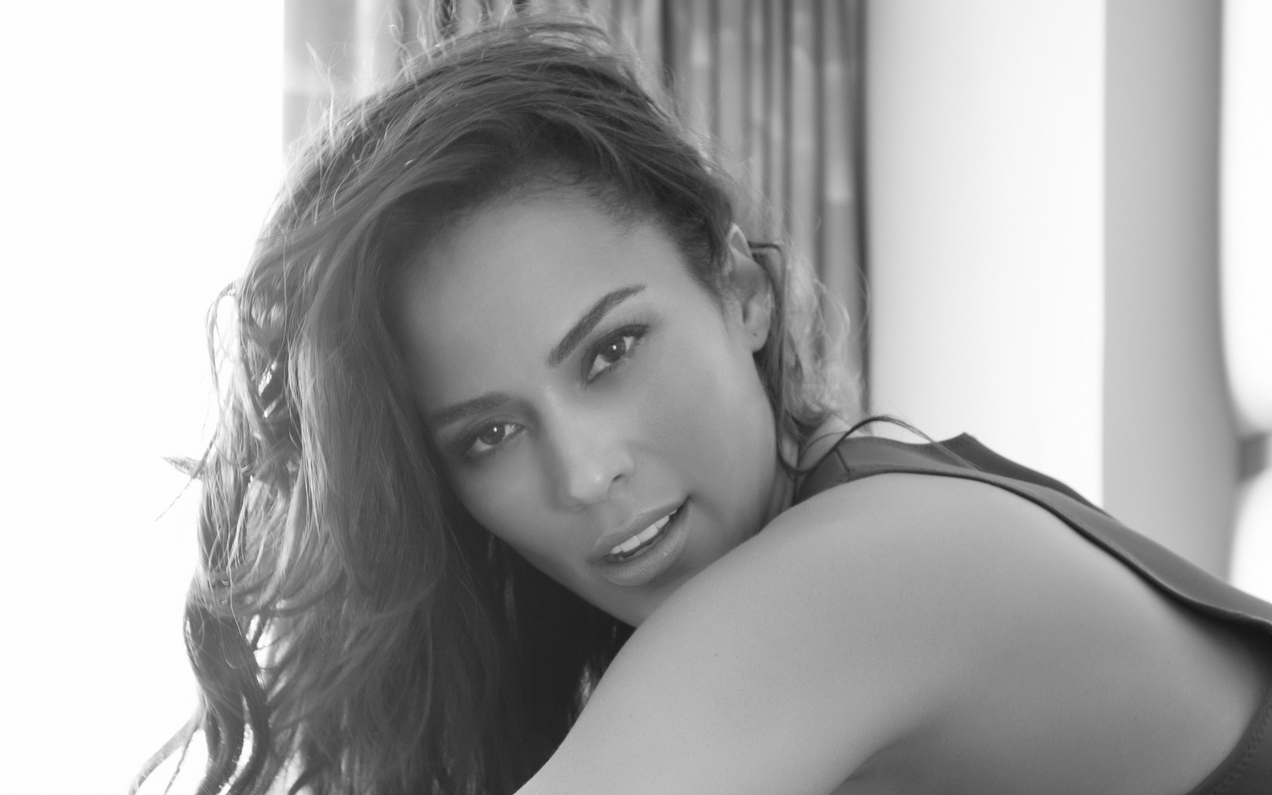 Paula Patton Wallpapers