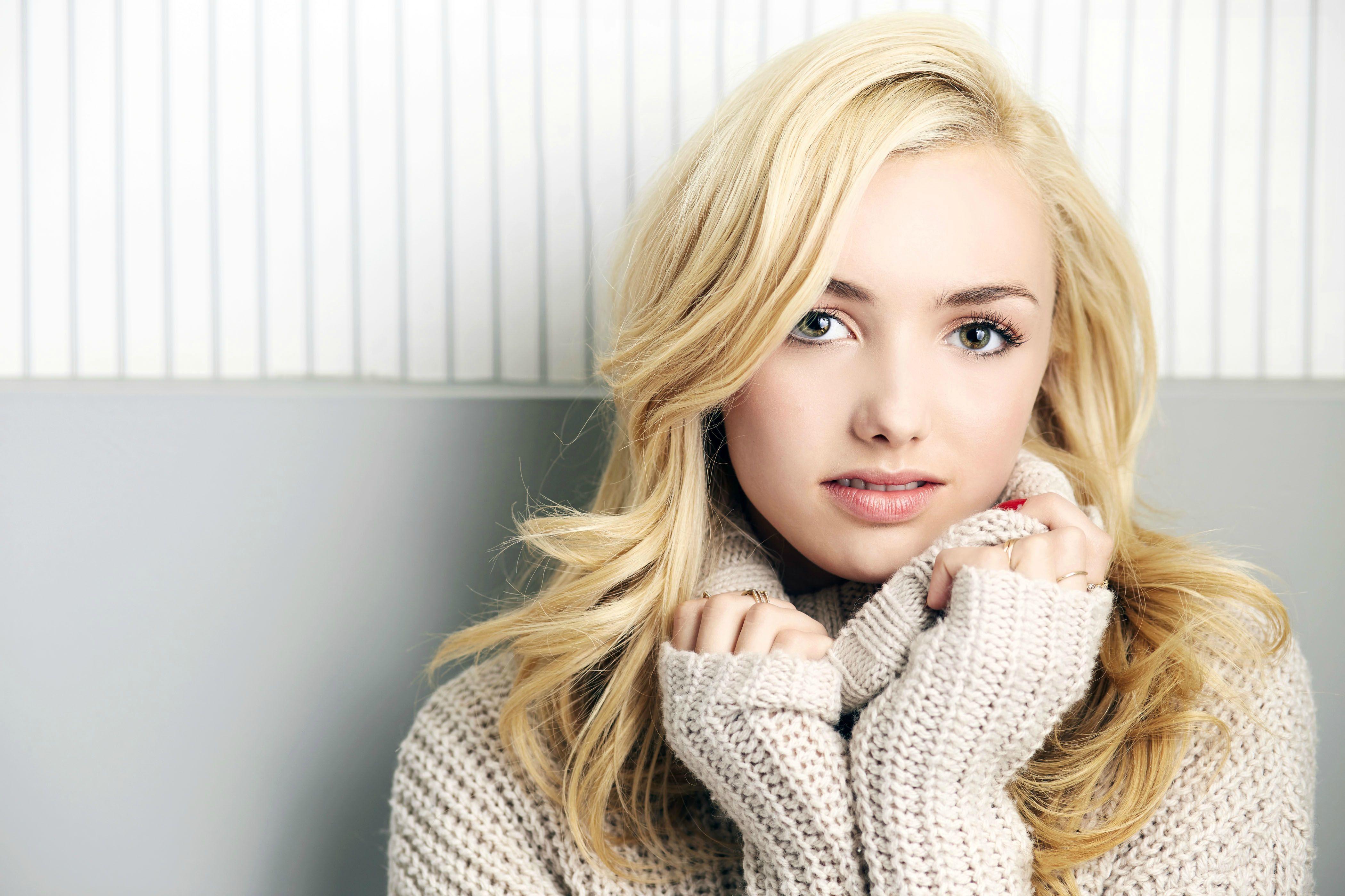 Peyton List Portrait Wallpapers