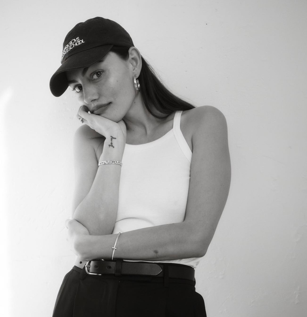 Phoebe Tonkin Australian Actress Model Monochrome Wallpapers