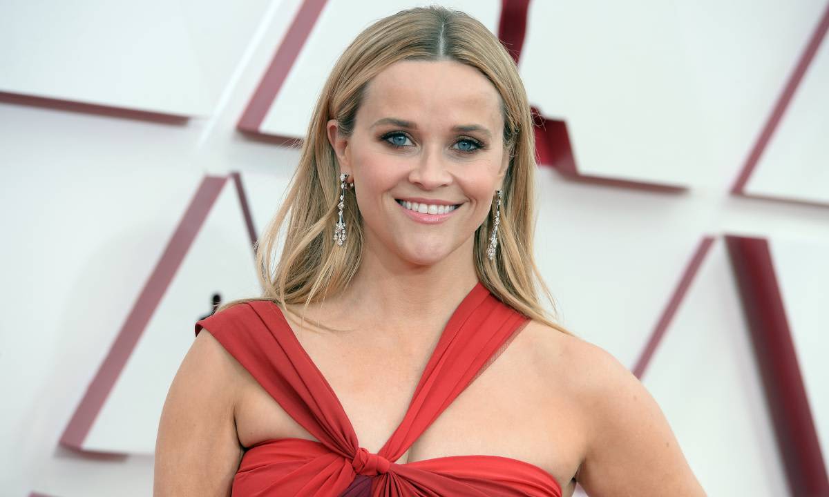 Reese Witherspoon Oscar Portrait Wallpapers