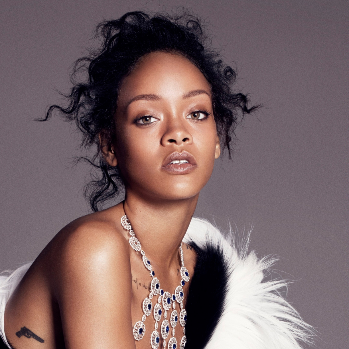 Rihanna Singer Wallpapers