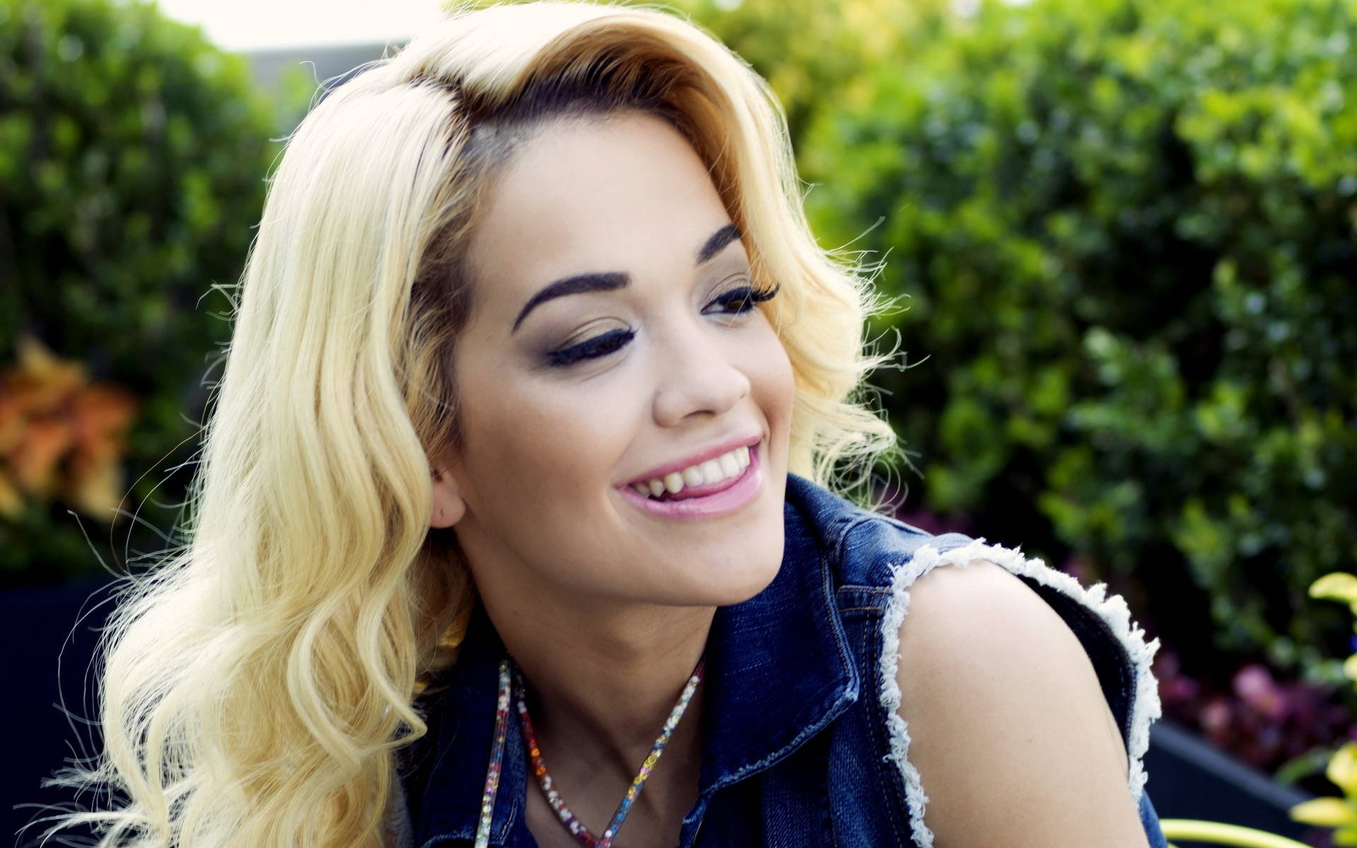 Rita Ora Singer Wallpapers