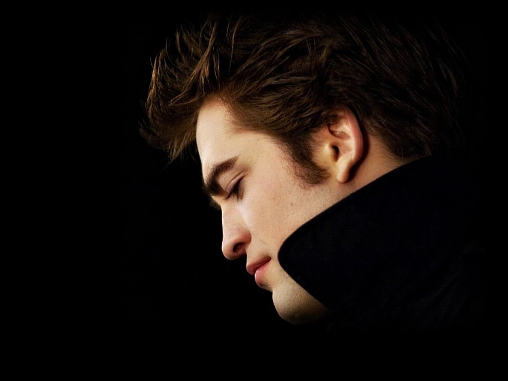 Robert Pattinson Wallpapers