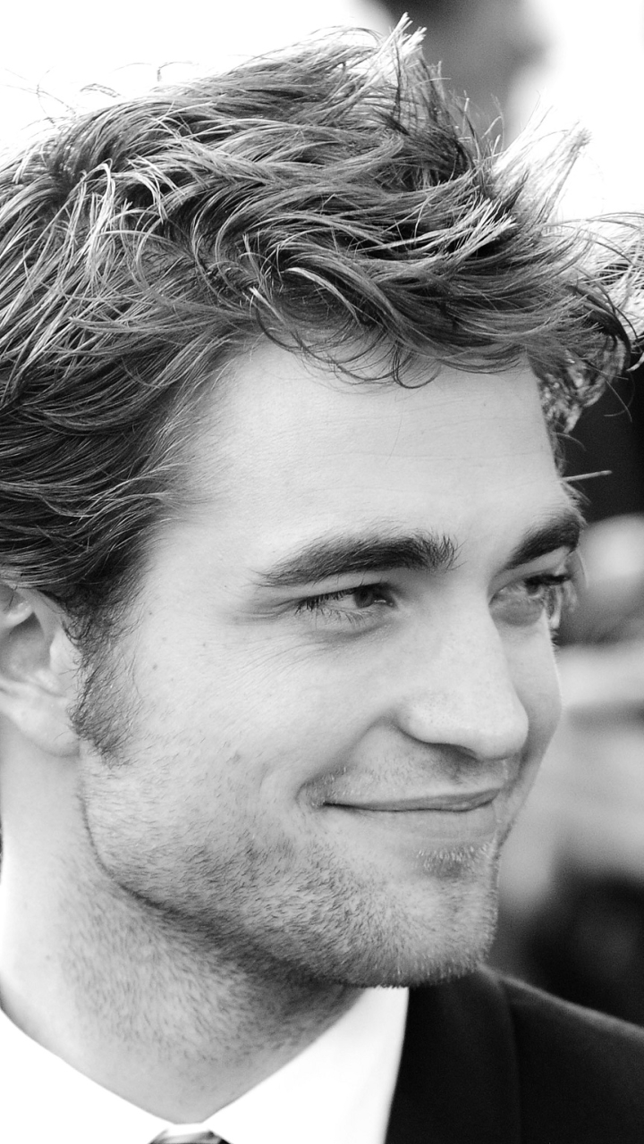 Robert Pattinson Wallpapers