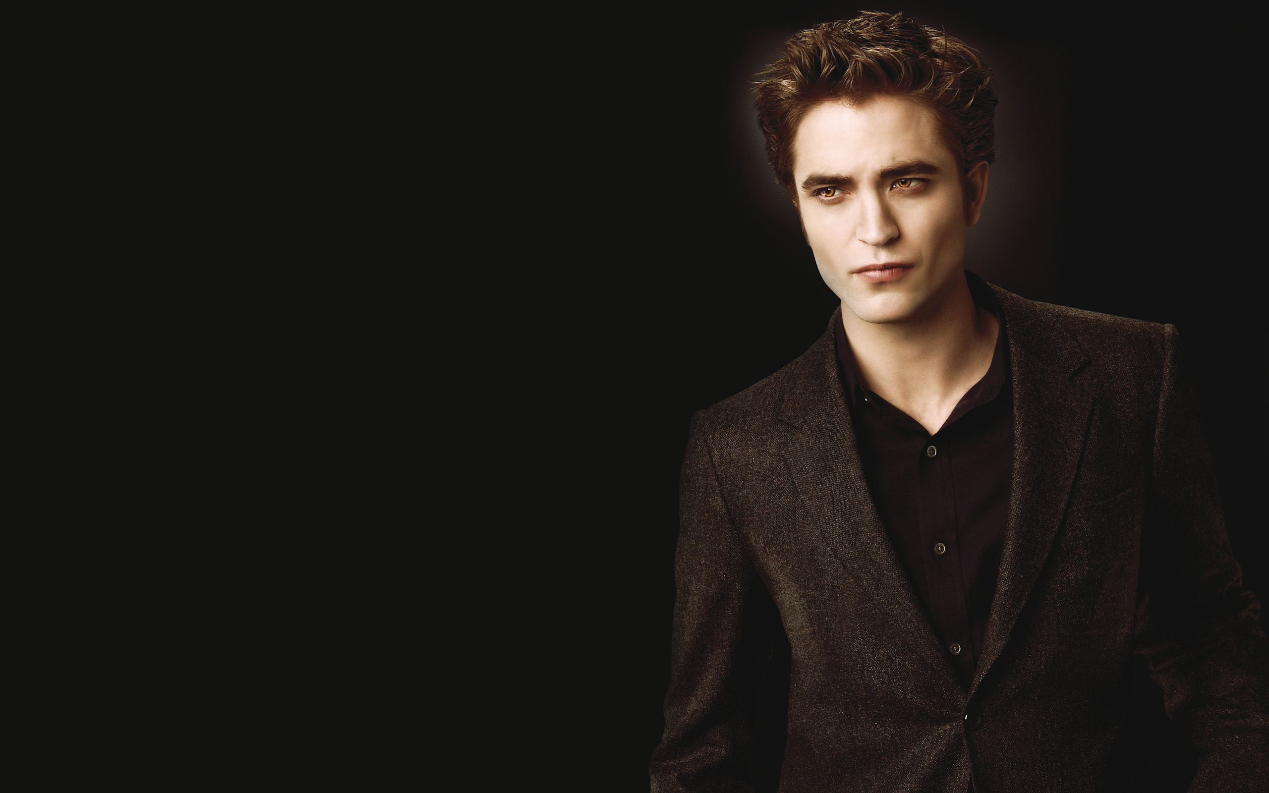 Robert Pattinson Wallpapers