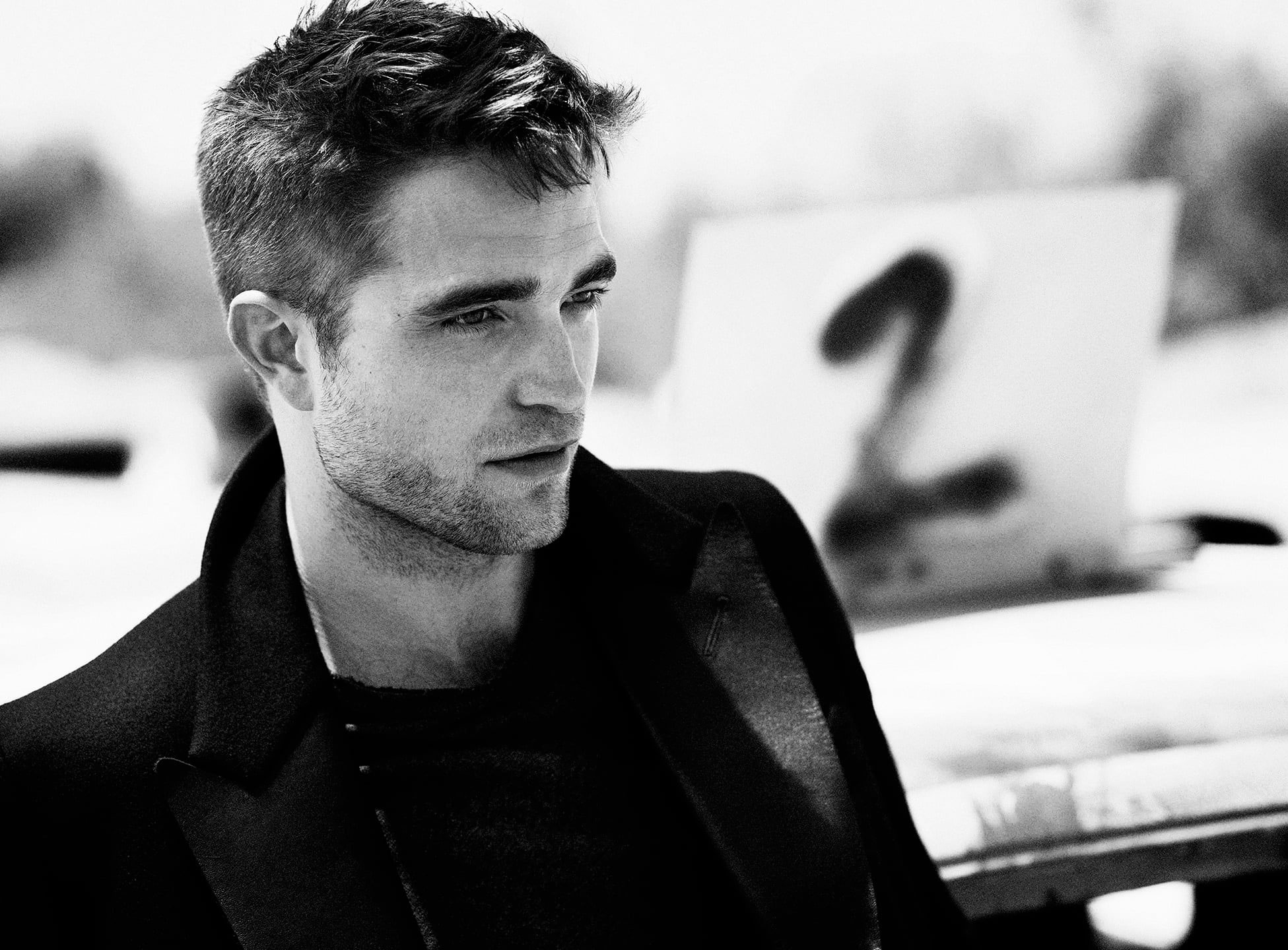 Robert Pattinson Wallpapers