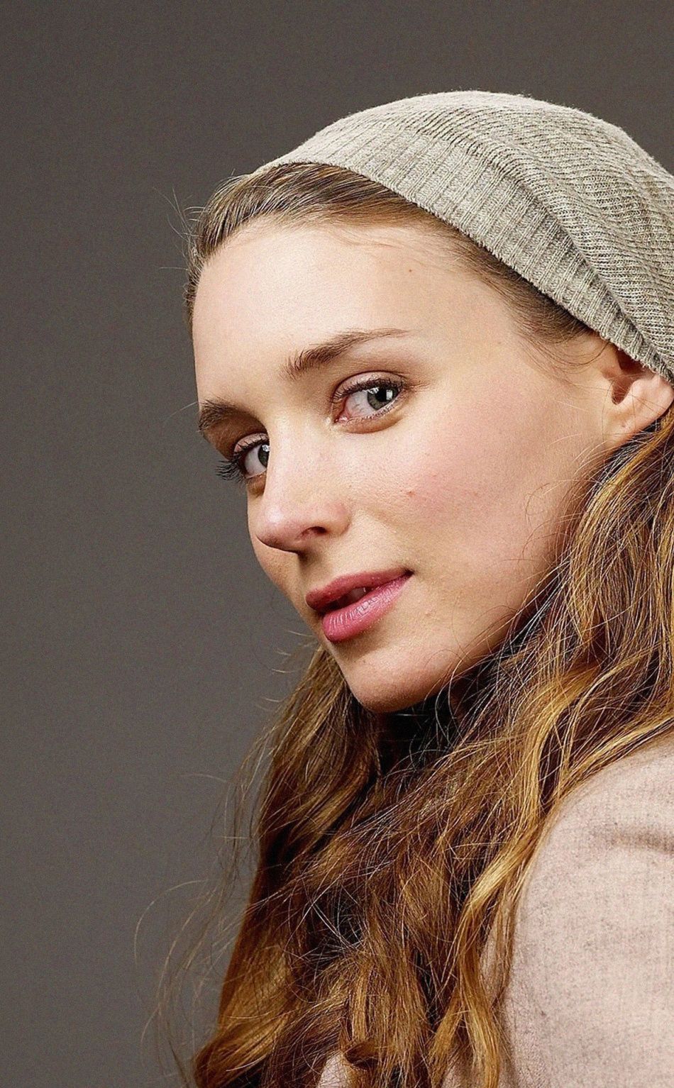 Rooney Mara Cute Smile Wallpapers