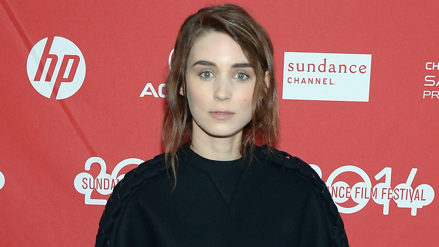 Rooney Mara Cute Smile Wallpapers